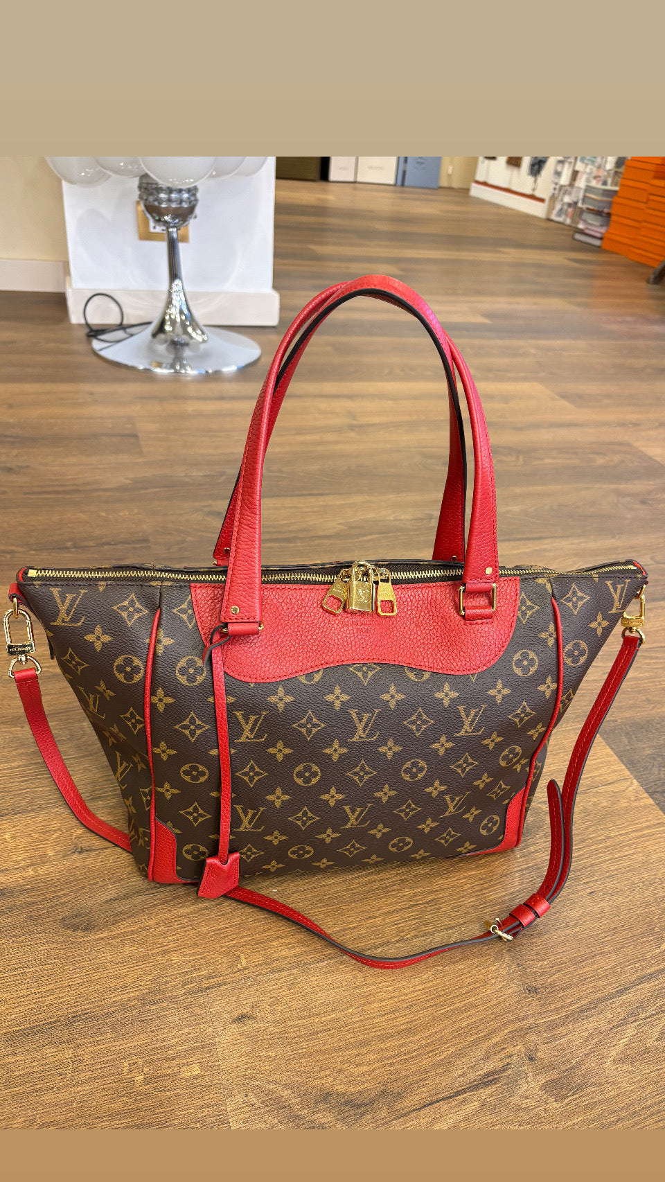 Louis Vuitton Estrela NM Monogram Cerise