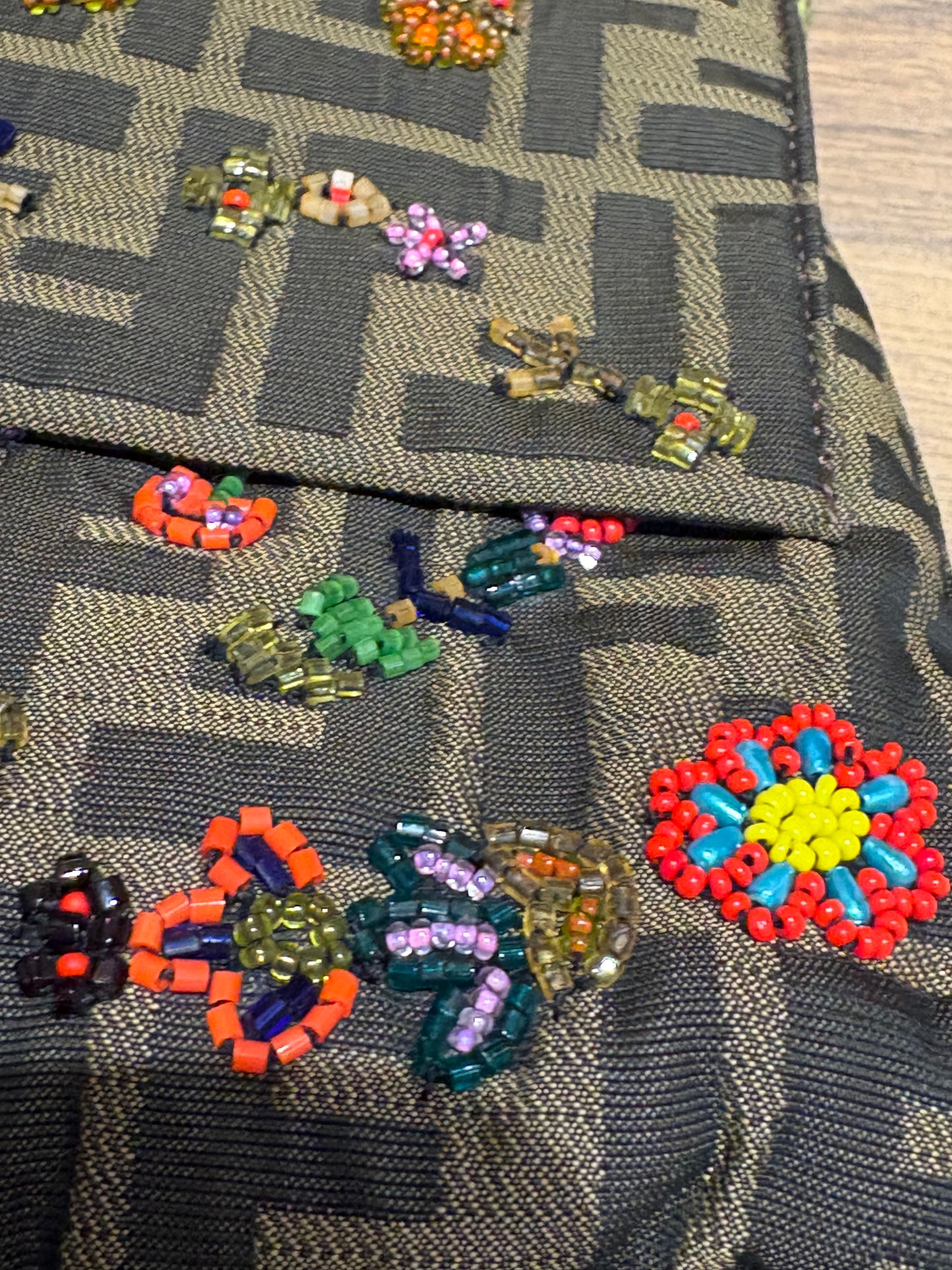 Fendi Zucca Floral Beaded Baguette Bag (Edizione Limitata Vintage, anni 2000)
