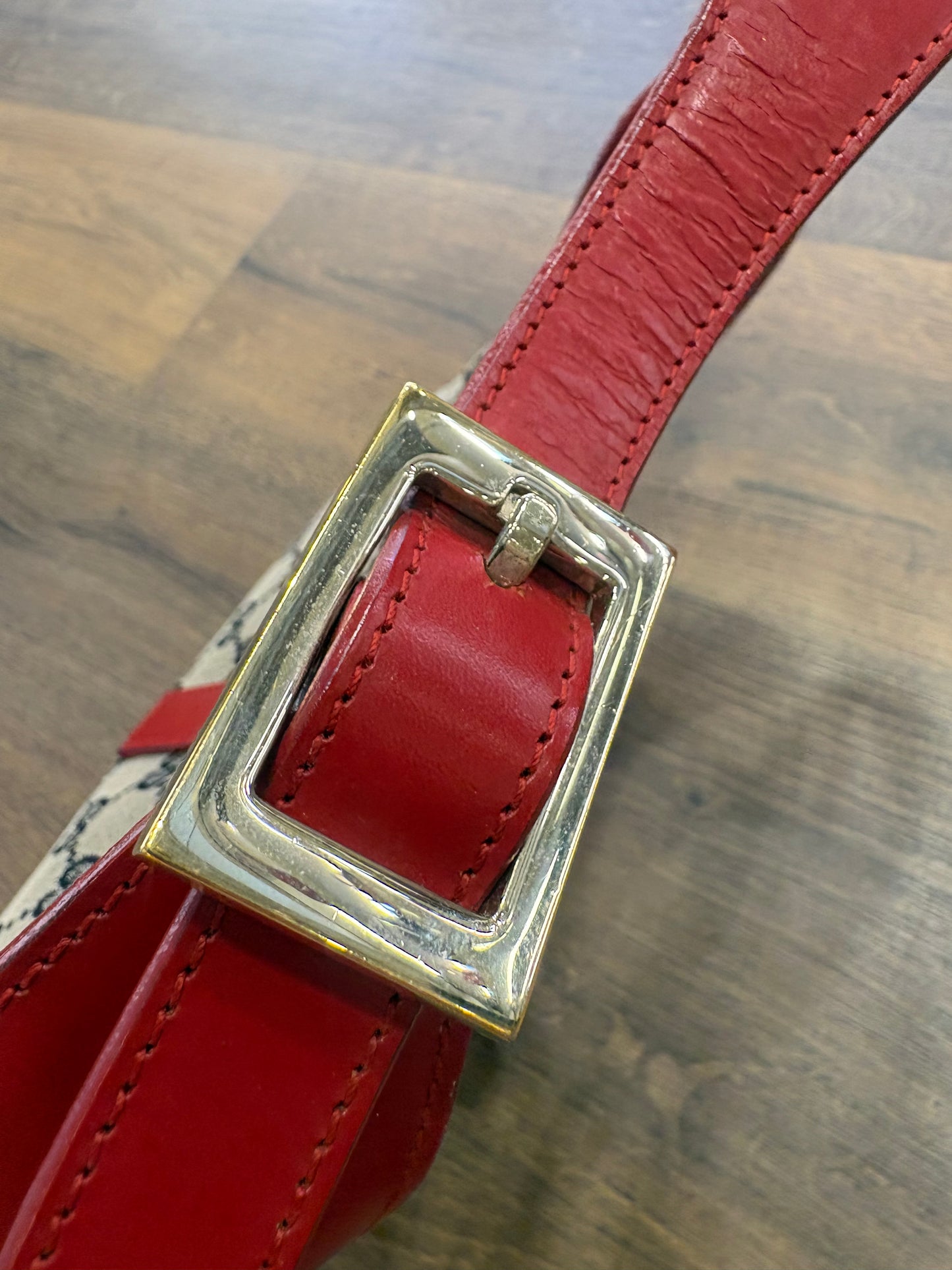 Borsa a Spalla Gucci Vintage Jackie Media in Tela Monogram GG e Pelle Rossa