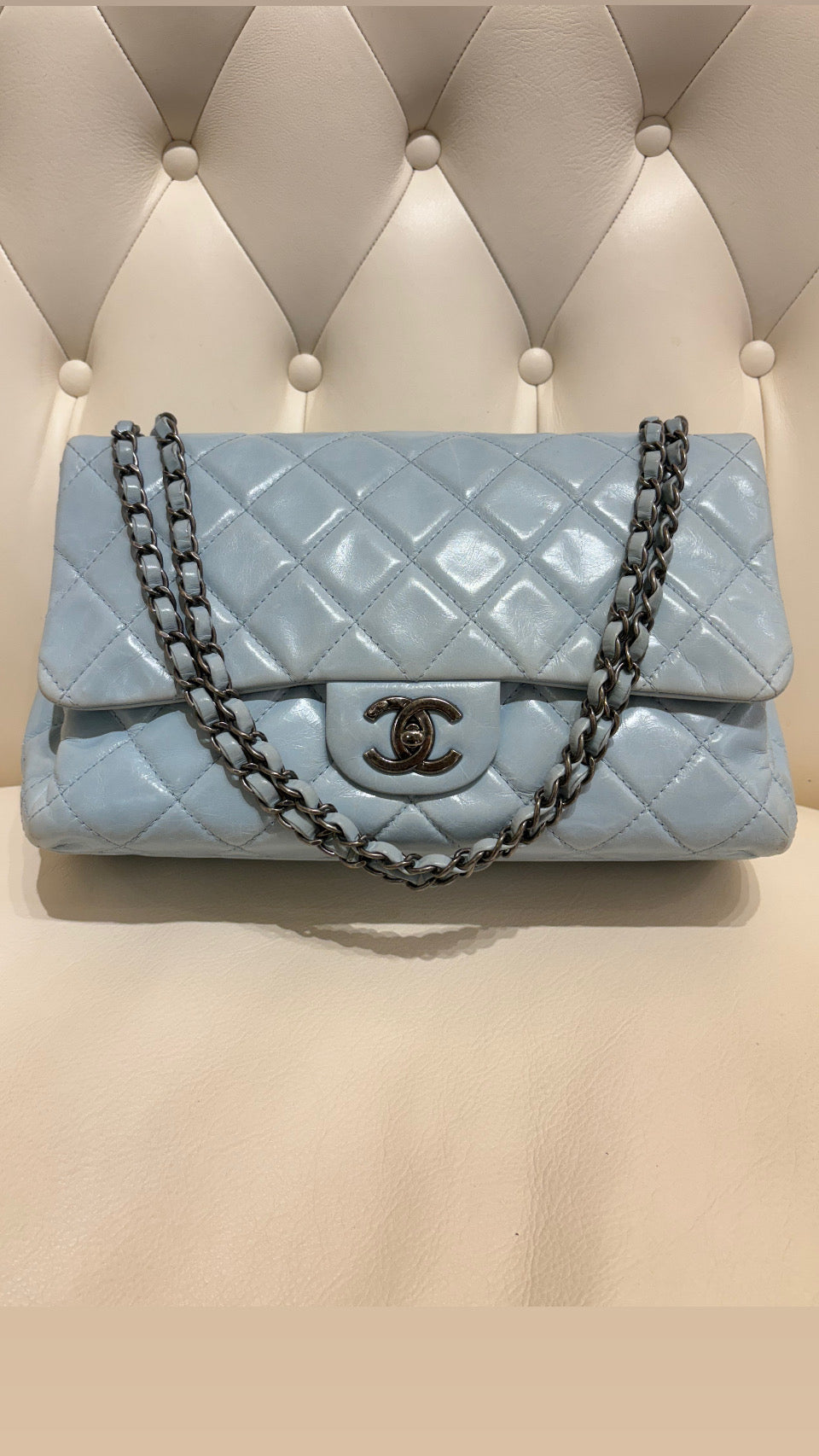 Chanel borsa Timeless Jumbo in pelle  celeste