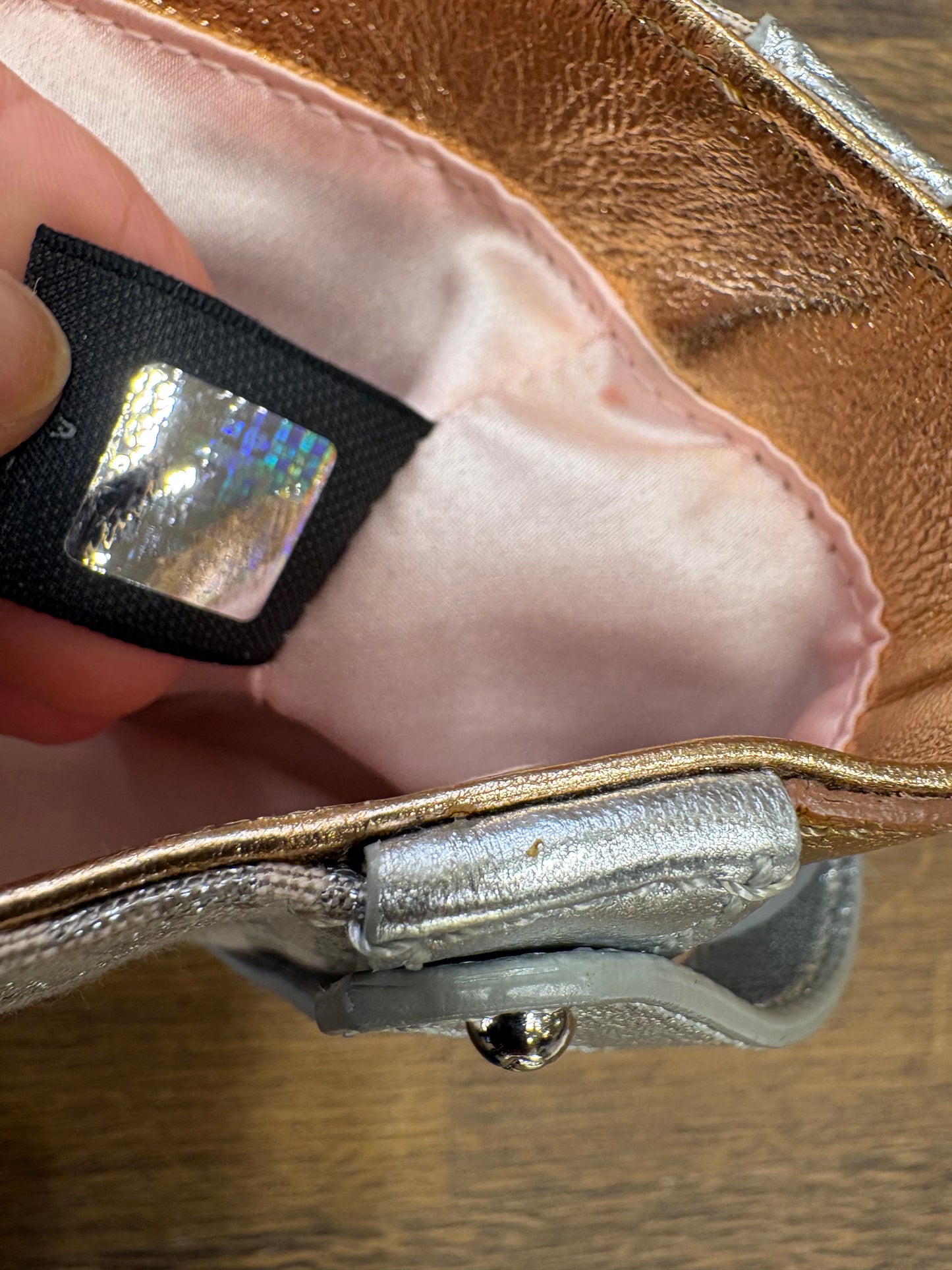 Fendi borsa Tuc ( compilation Baguette ) in tela argento e pelle argento/oro