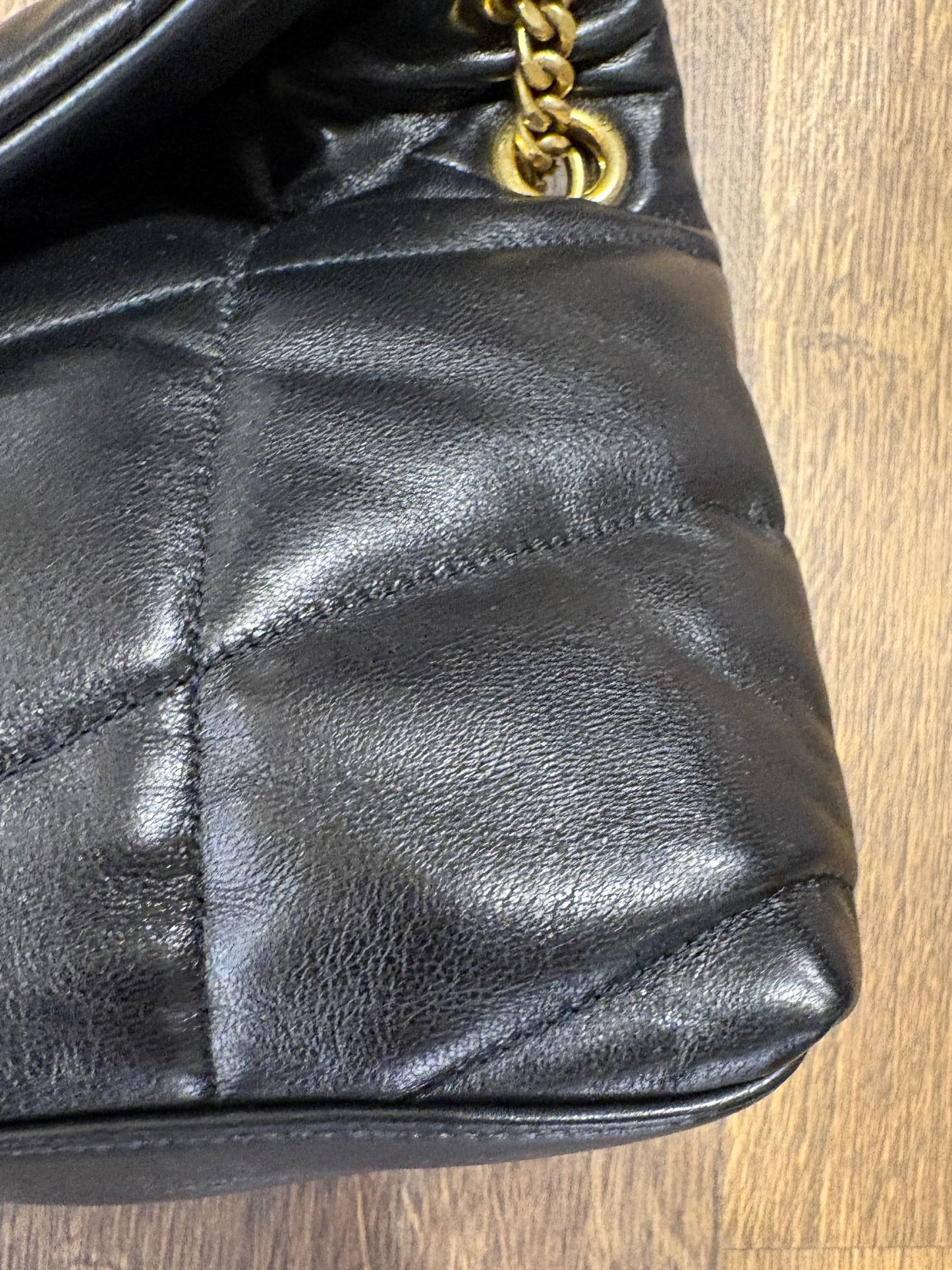 YSL PUFFER SMALL IN PELLE DI AGNELLO
NERO. NUOVA