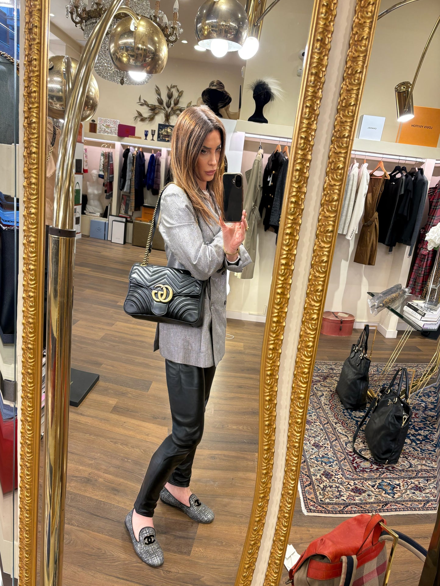 Borsa a spalla Gucci GG Marmont Large in pelle Matelassé - 30 cm