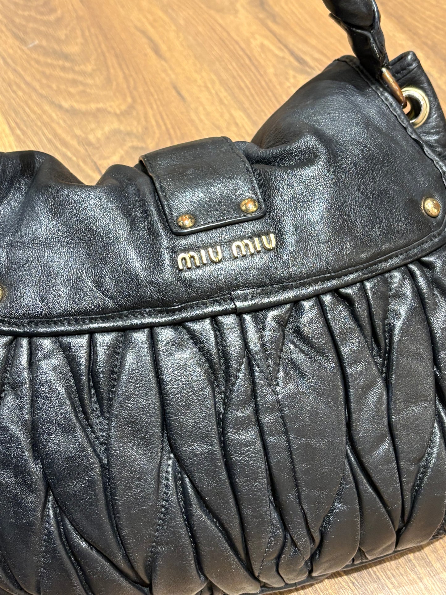 Miu Miu Coffer in pelle matelasse ‘ nera