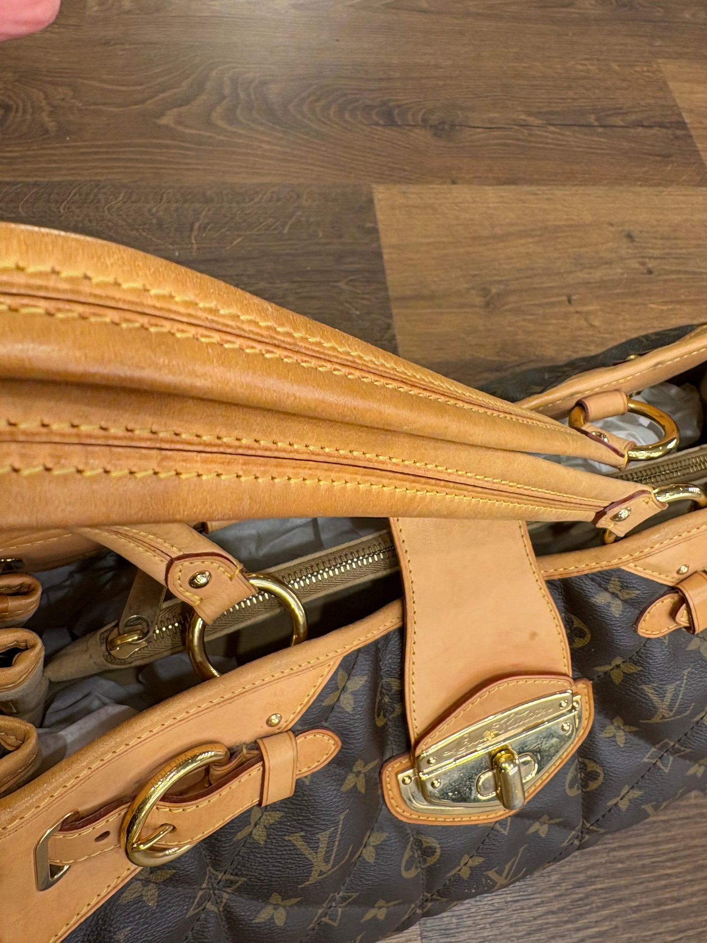 Louis Vuitton Etoile Shopper in tel Monogram trapuntata con finiture in pelle