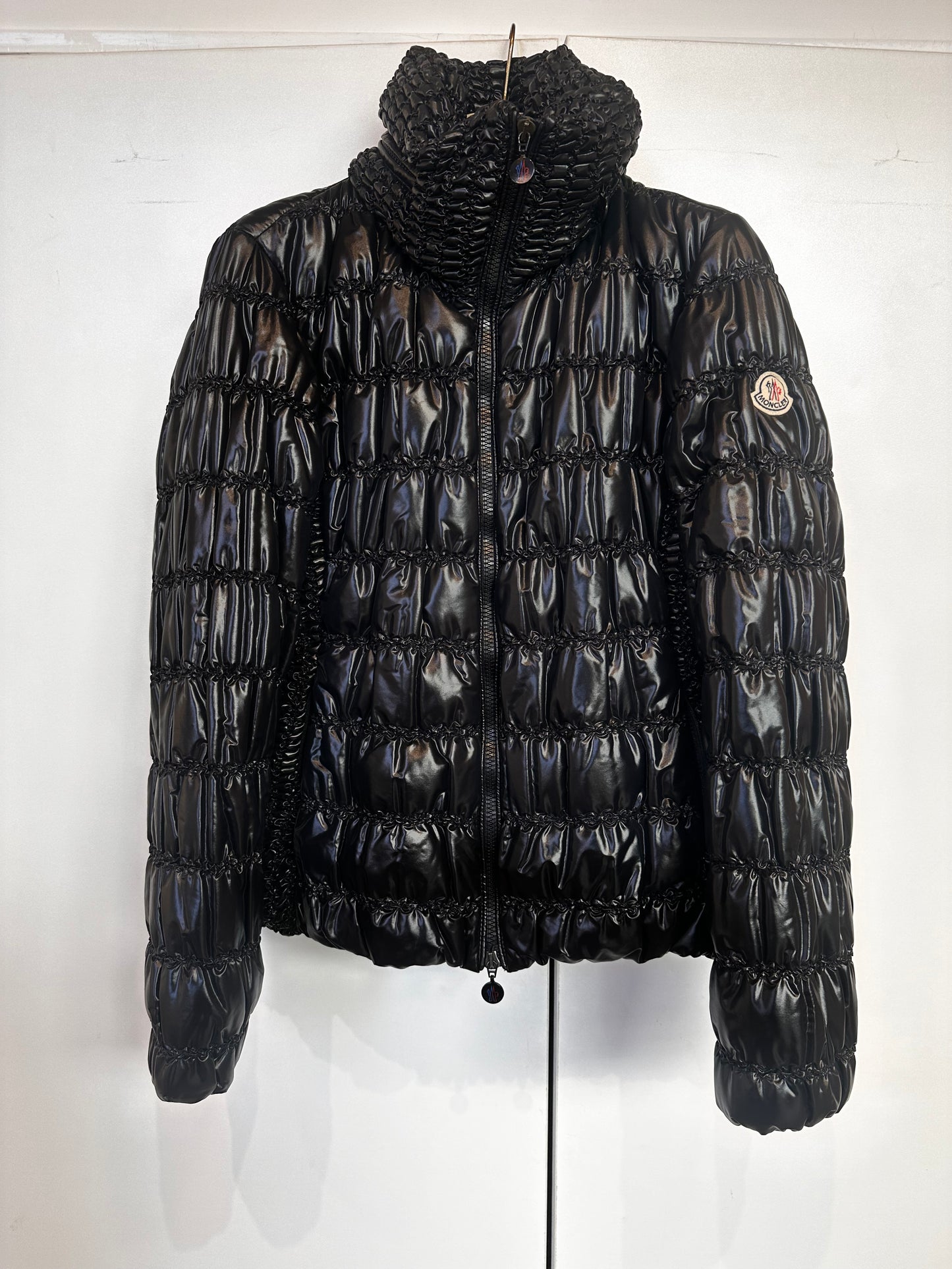 Moncler piumino corto goffrato