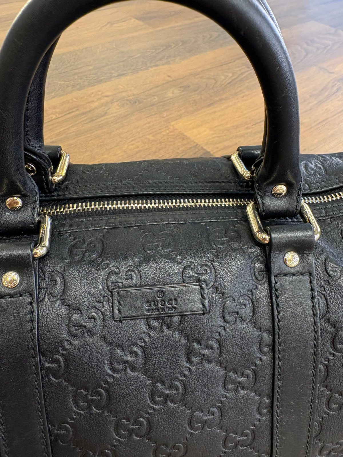 Gucci Borsa a Mano Bauletto  Joy Boston Medium in Pelle Guccissima Nera