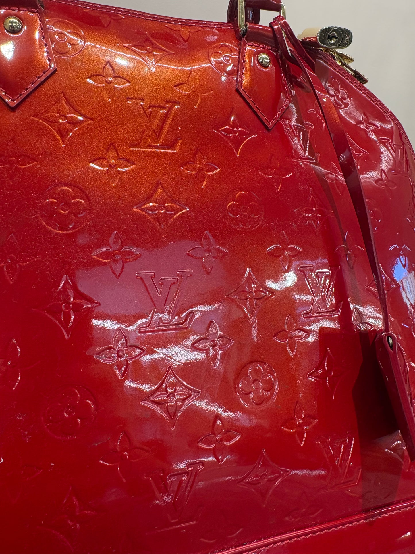 Louis Vuitton Borsa Alma GM in Pelle Monogram Vernis Rosso Fuoco