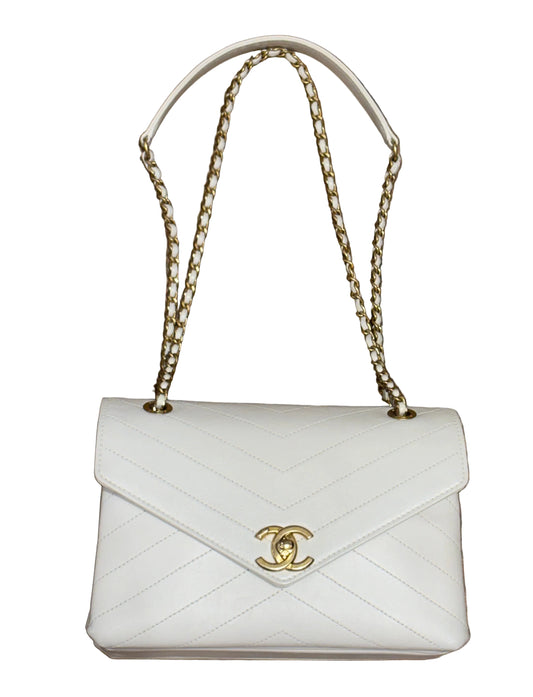 Chanel Triple Compartment in pelle bianca