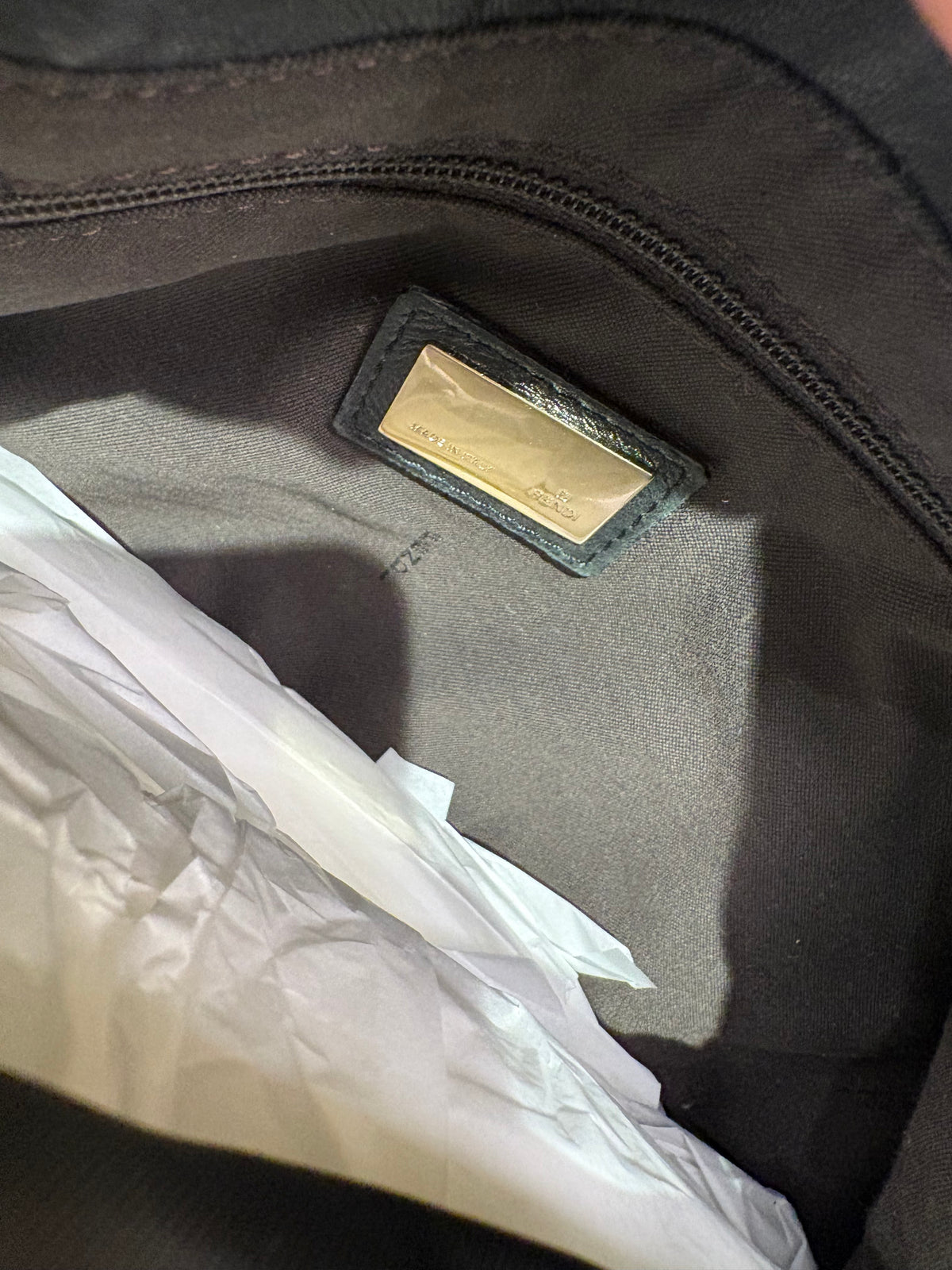 Fendi Mia Bag borsa a spalla in pelle martellata nera