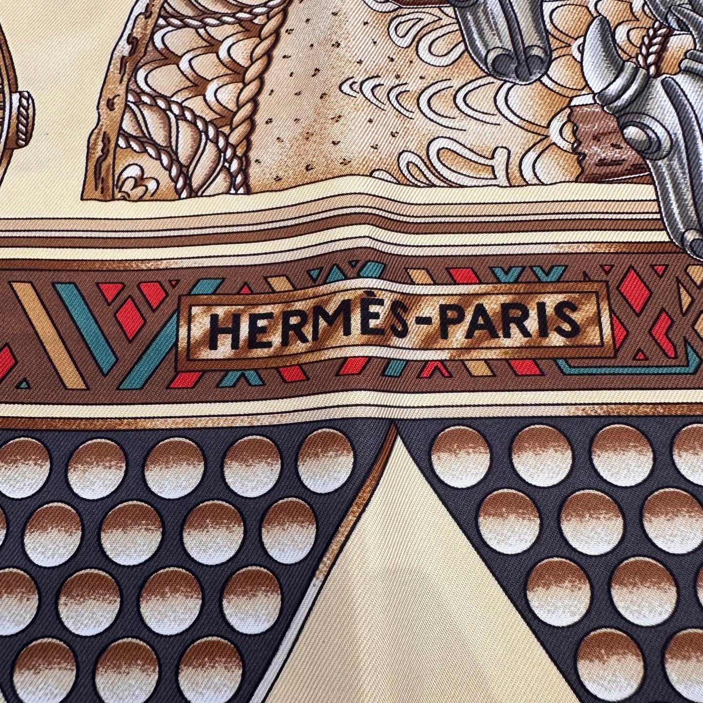 Hermès Paris foulard in seta L’or Des Chef