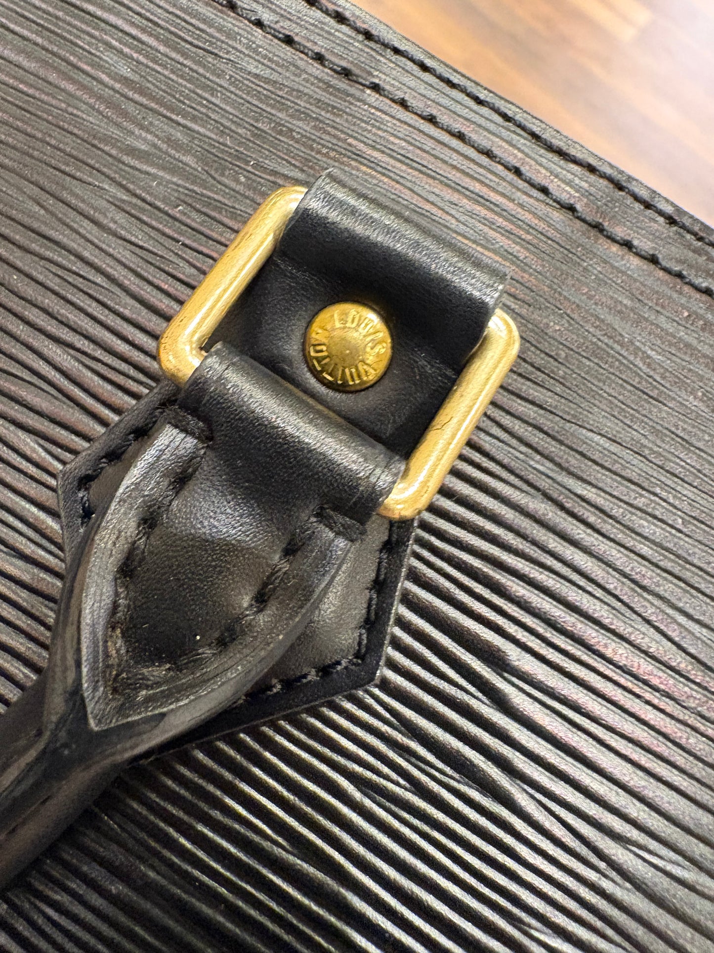 Louis Vuitton speedy in pelle epi nero