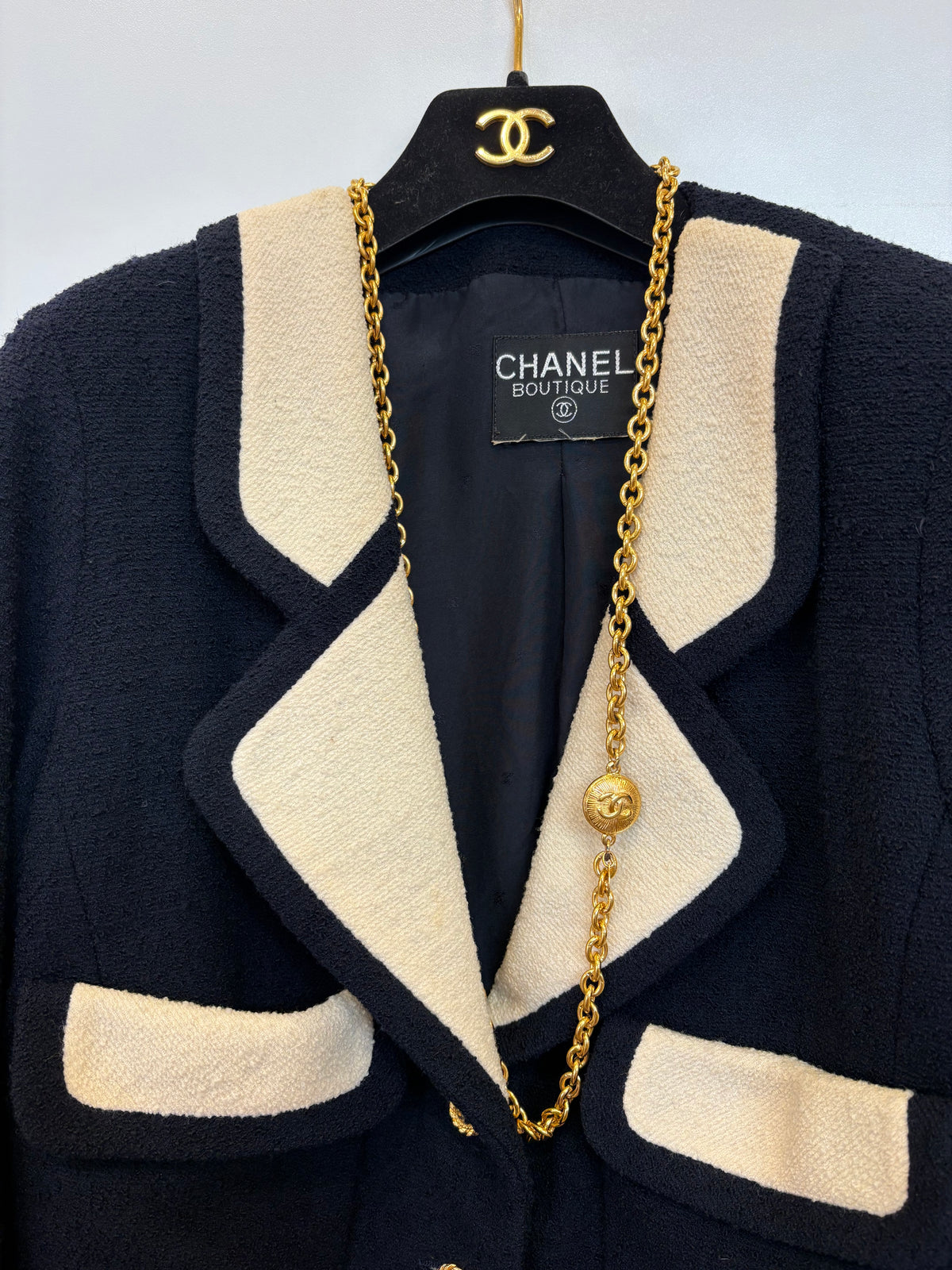 Chanel giacca lana bouclé  blu revers avorio 40/42. Vintage