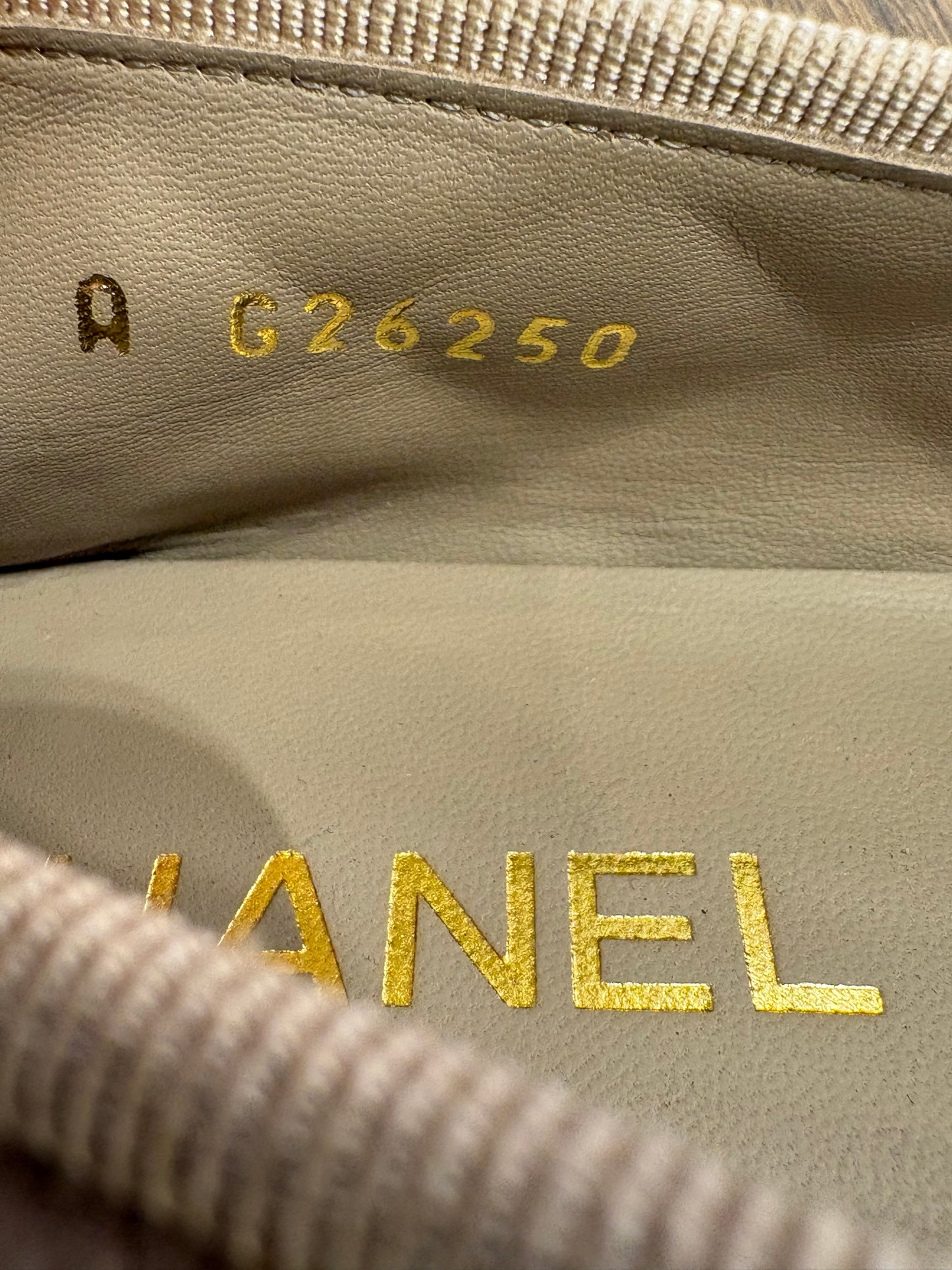 Chanel Ballerine Cambon in Pelle Scamosciata Trapuntata Beige Classico. Nuove