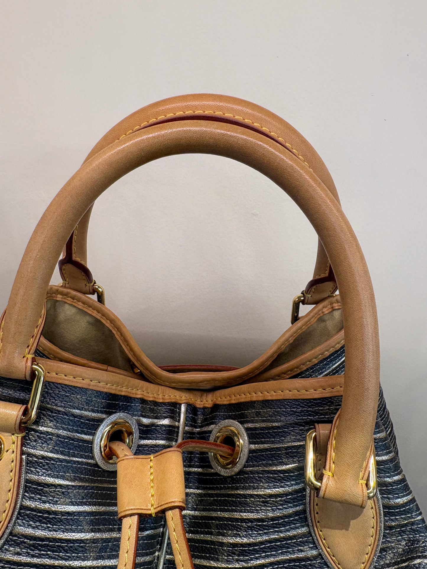 Louis Vuitton Borsa a Secchiello Eden Neo Monogram Argento Lim. Edition 2010