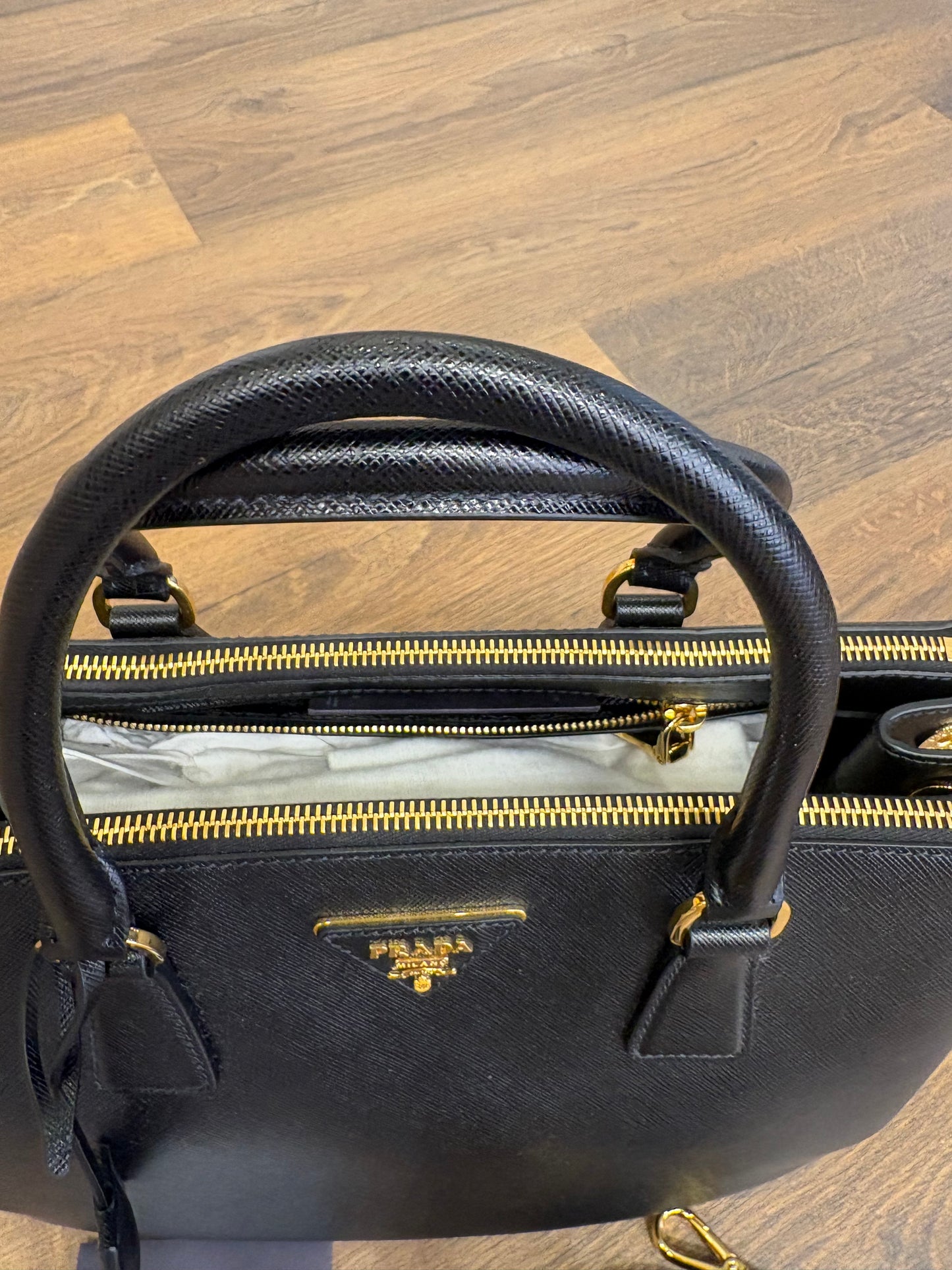Borsa Prada Galleria Medium in Pelle Saffiano Nera – Full Set Nuovo
