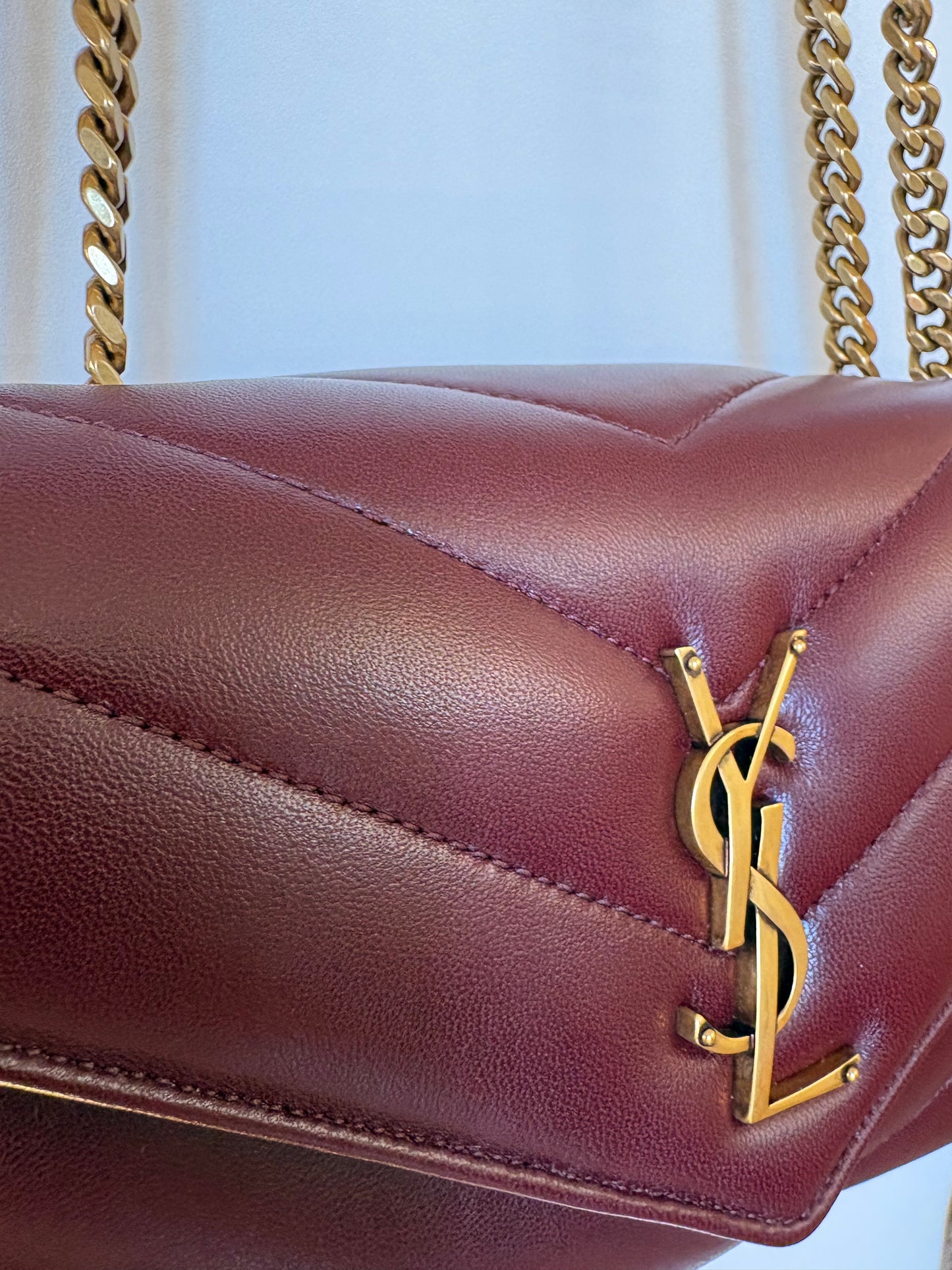 Ysl Loulou small in pelle trapuntata rouge cabernet . Nuova