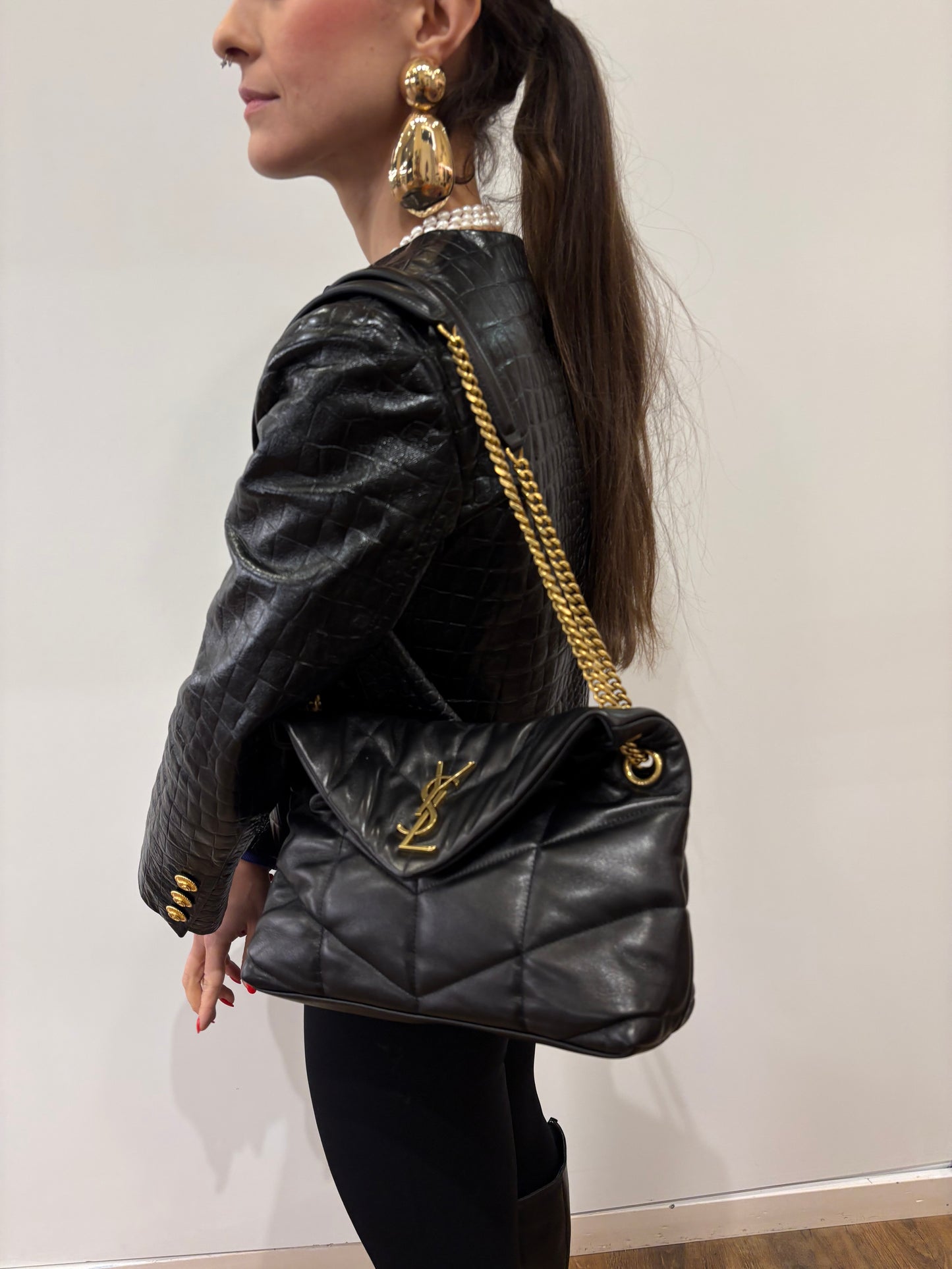 YSL PUFFER SMALL IN PELLE DI AGNELLO
NERO. NUOVA