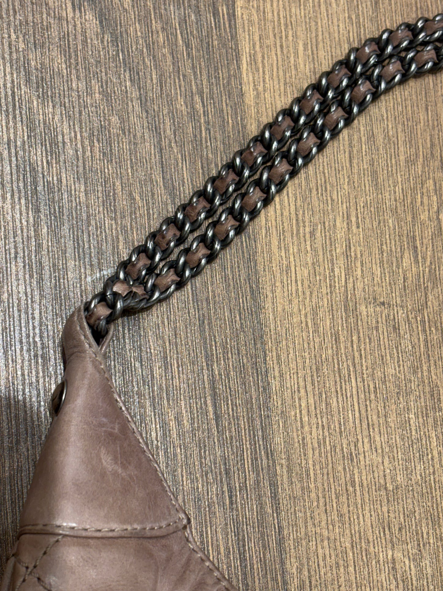Chanel  Coco Supple Hobo in pelle di vitello invecchiata trapuntata