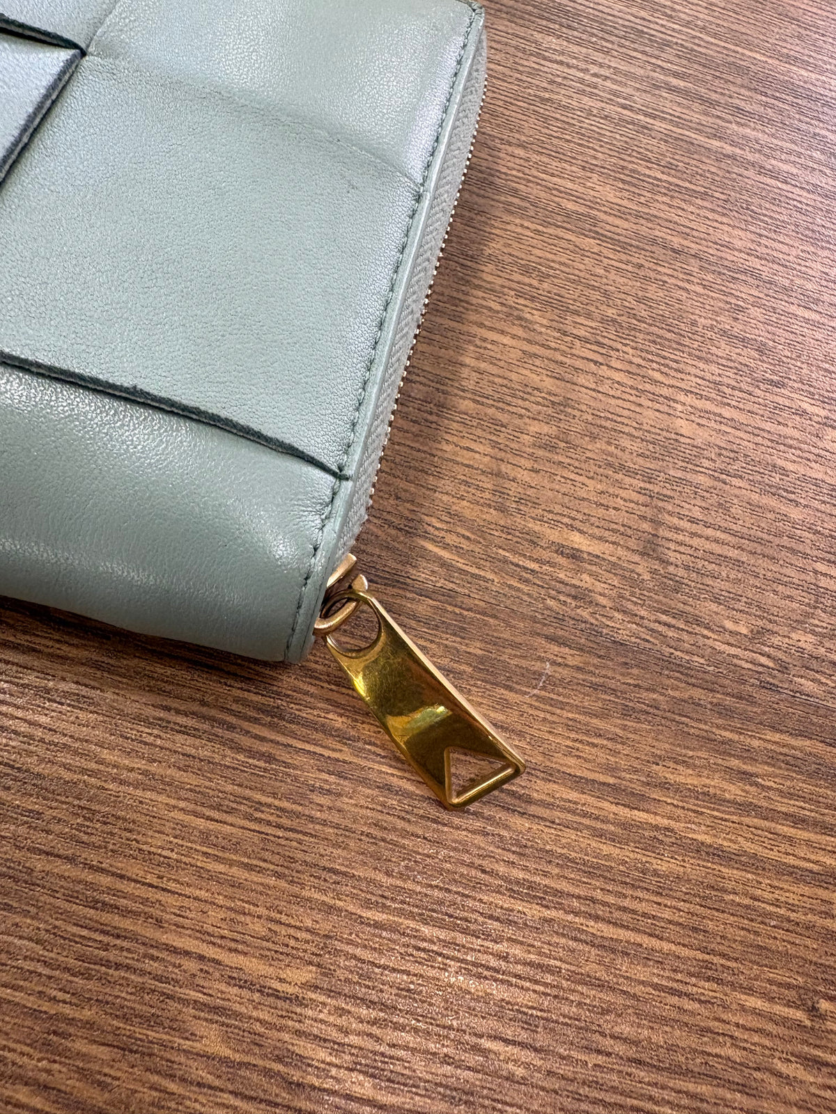 Bottega Veneta Portafoglio Cassette Zip Around in Pelle Maxi Intrecciato