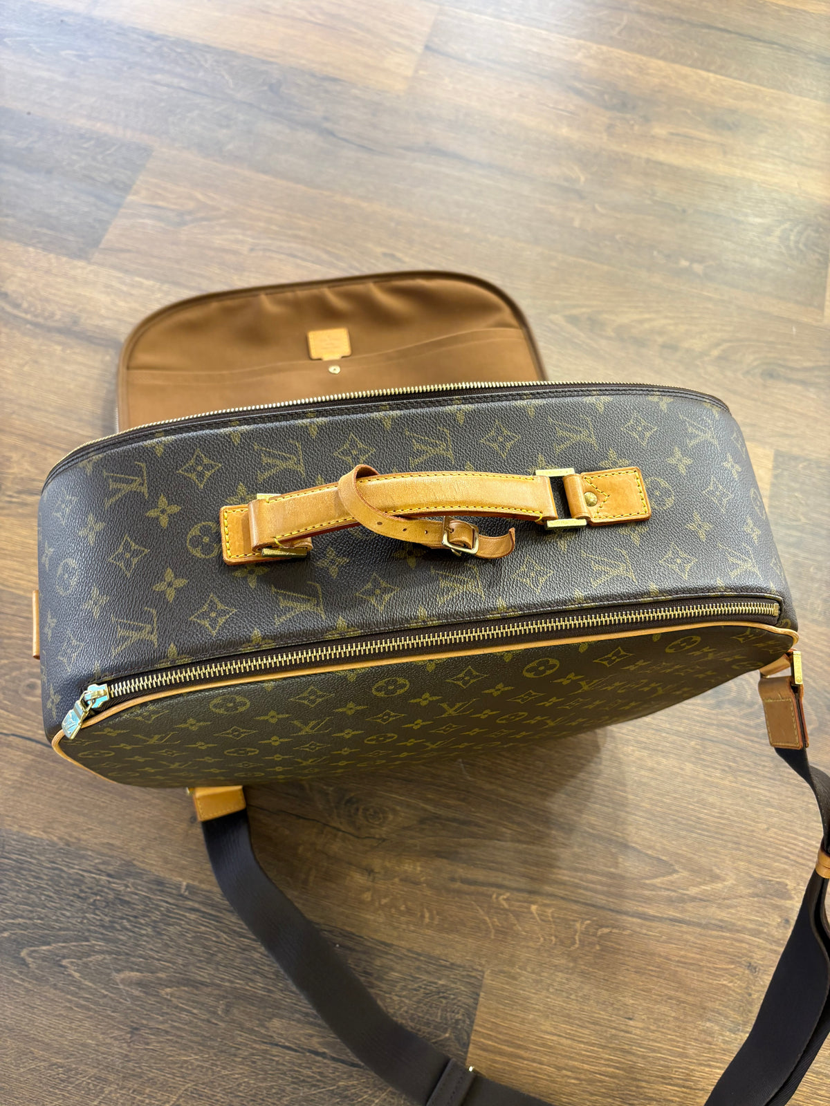 Louis Vuitton Valigia Packall PM Monogram Canvas