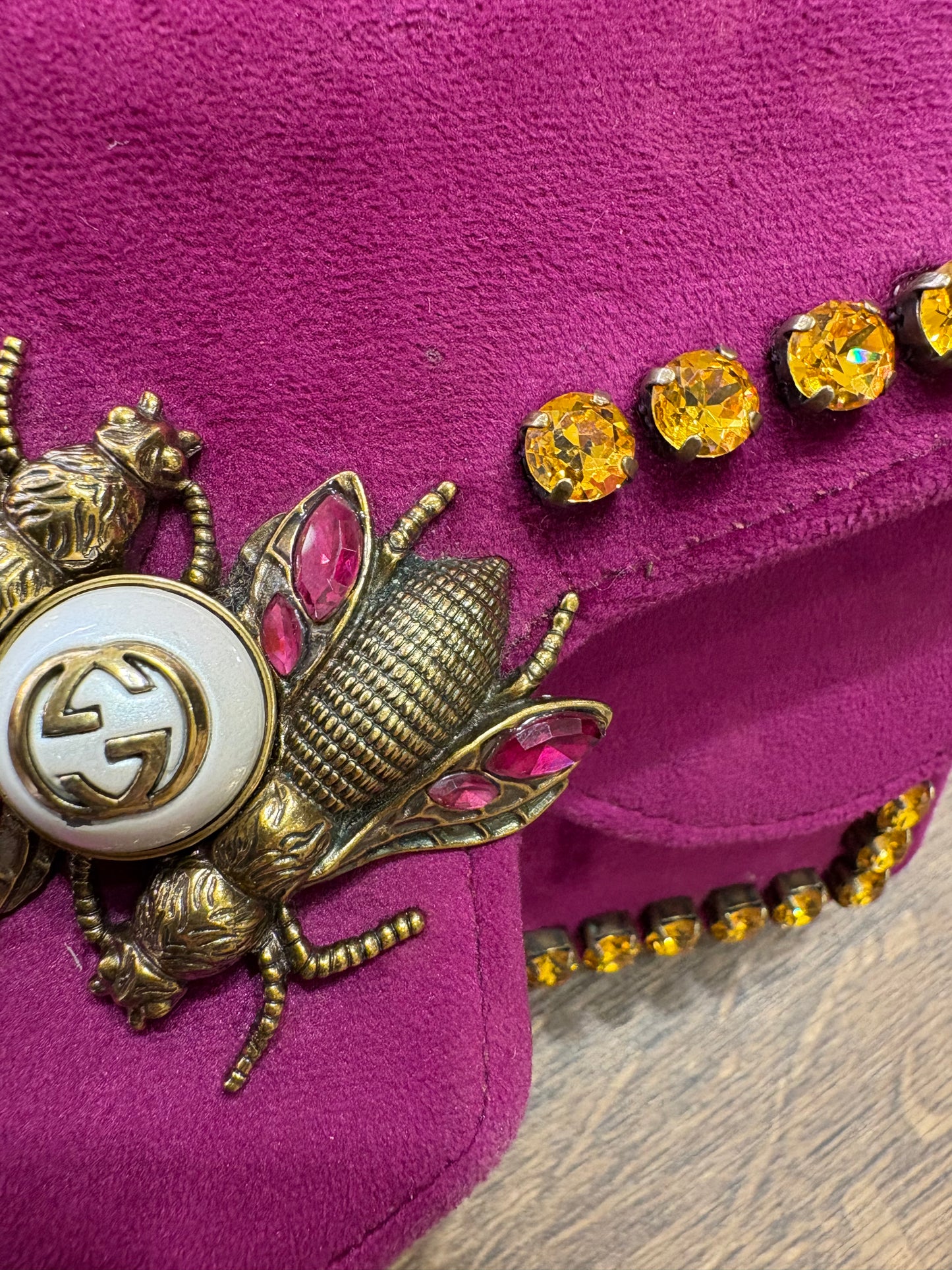 Gucci Dionysus Mini Bee Embroidered con ape e cristalli edizione limitata