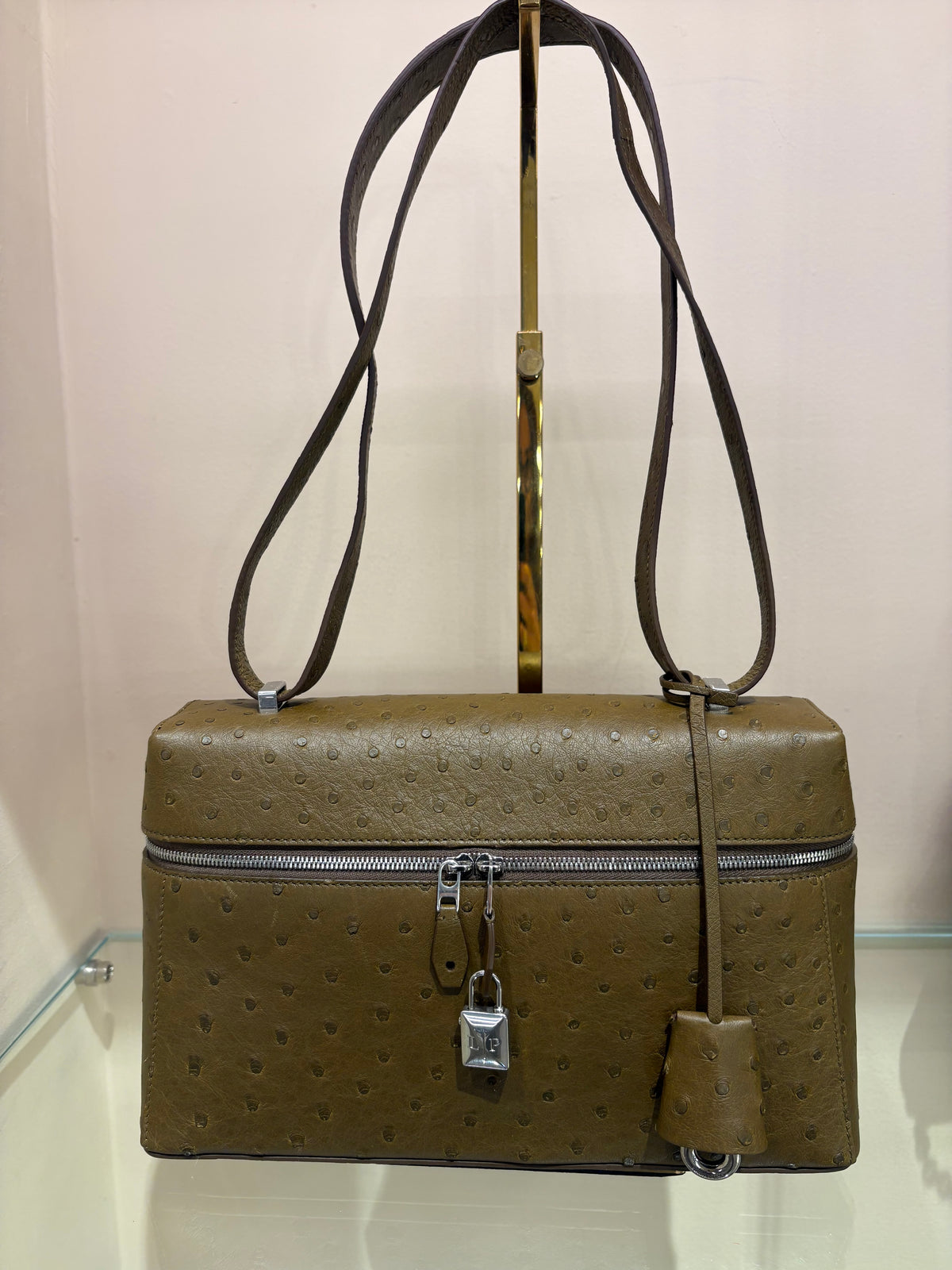 Loro Piana Extra Bag L27 in Pelle di Struzzo. Nuova