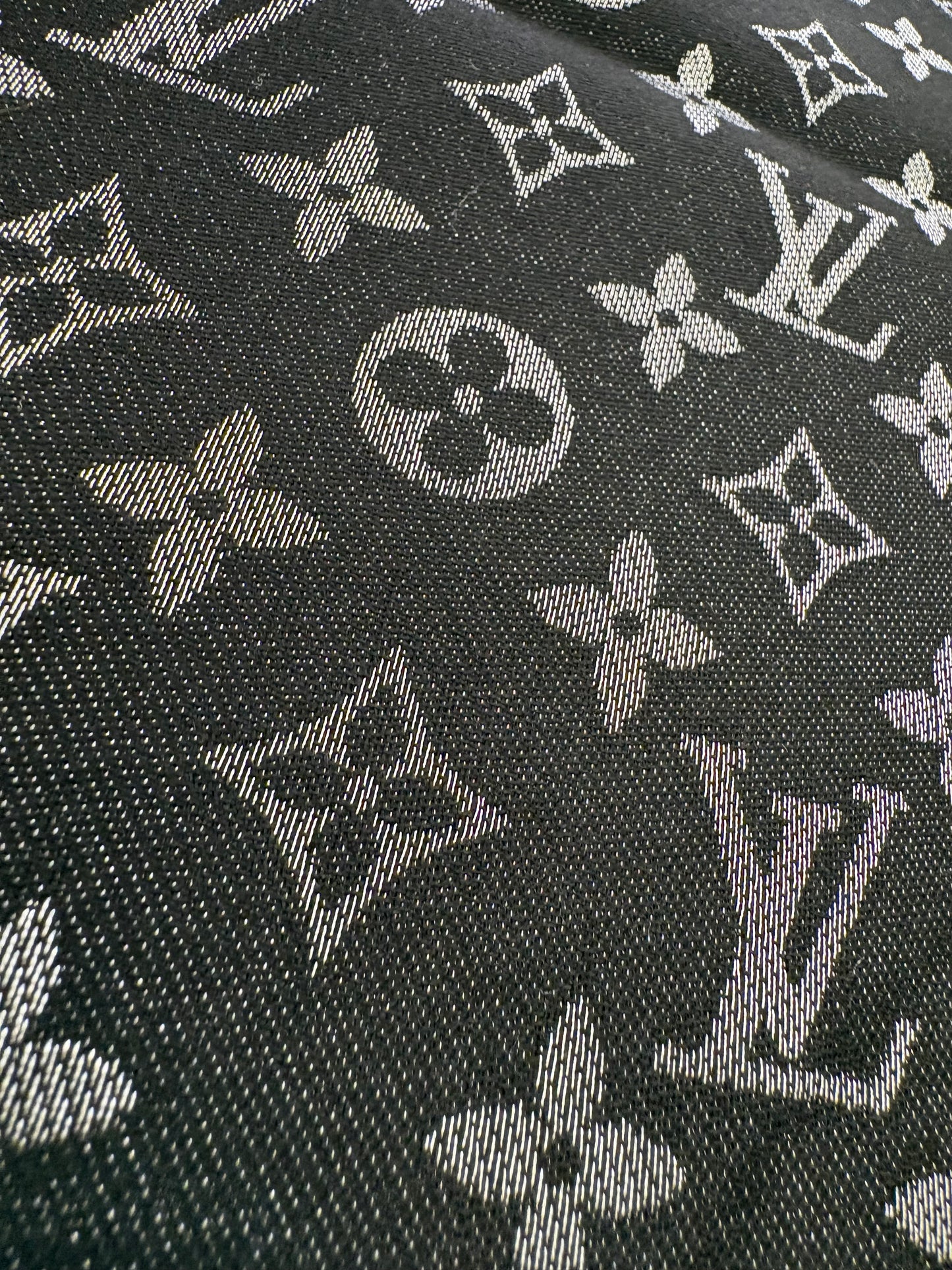 Louis Vuitton Shine scialle