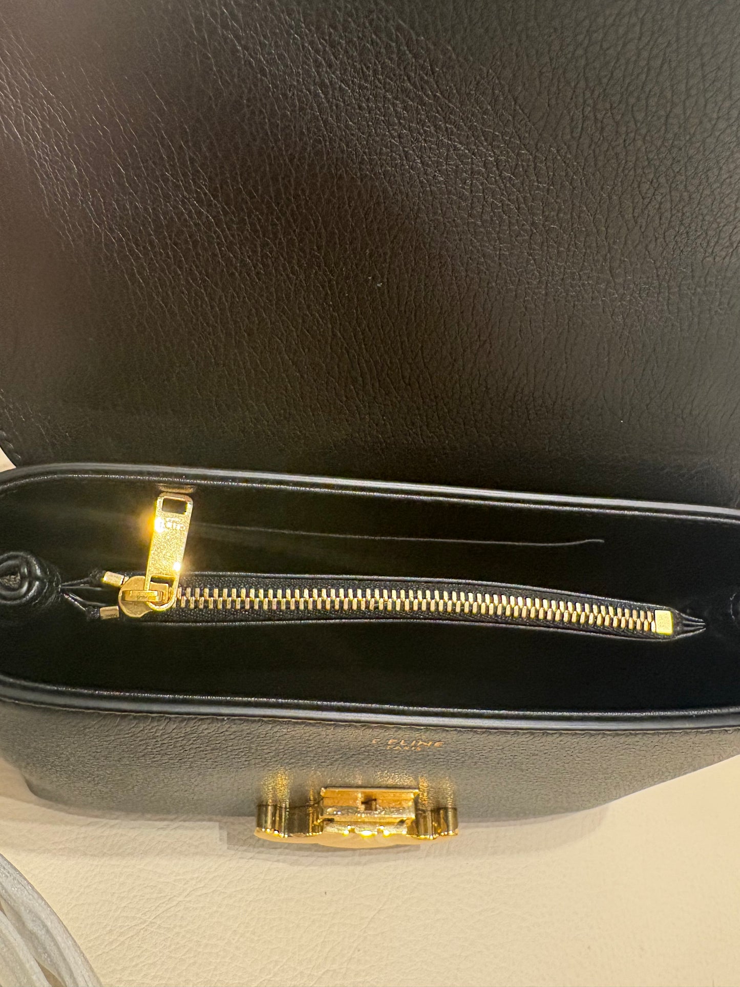 Celine borsa Nino Teen in pelle di vitello granata