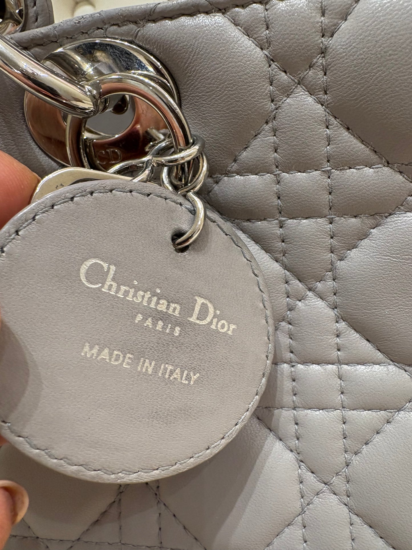 Lady Dior  cannage agnello grigio