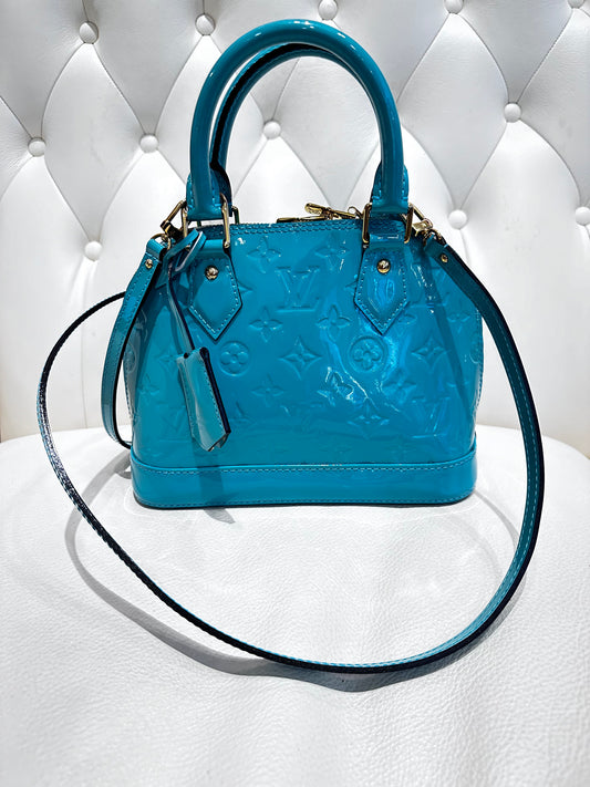 Louis Vuitton Alma BB in vernis blue lagoon