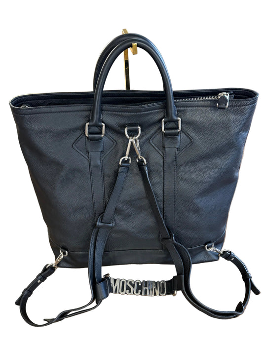Moschino Maxi Borsa / Zaino Convertibile in Pelle Martellata con Lettering Logo