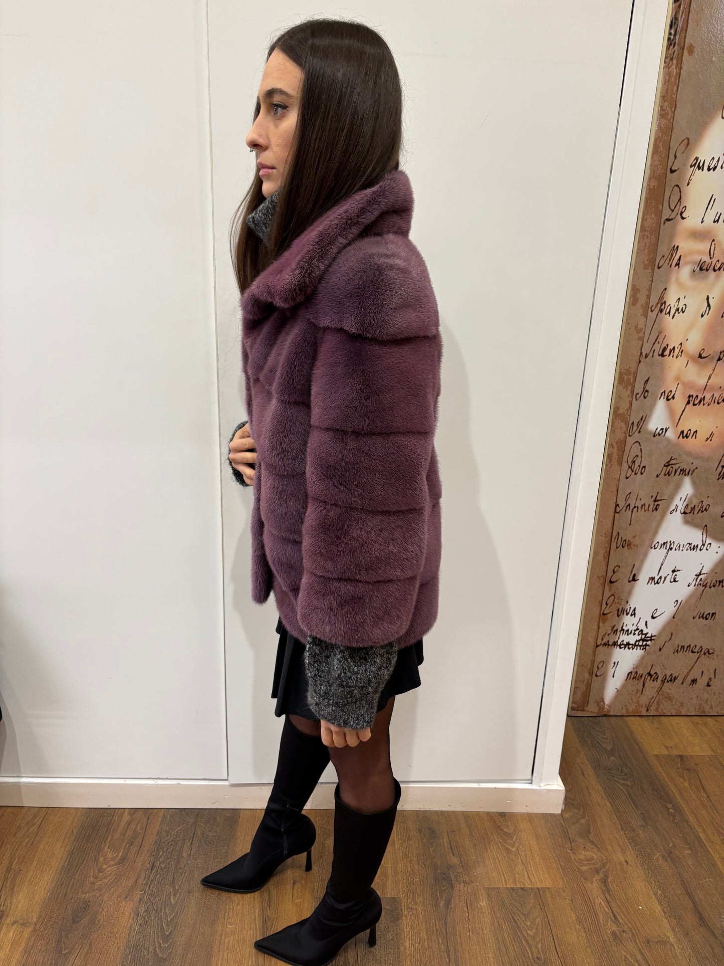 Visone femmina viola delicato 42