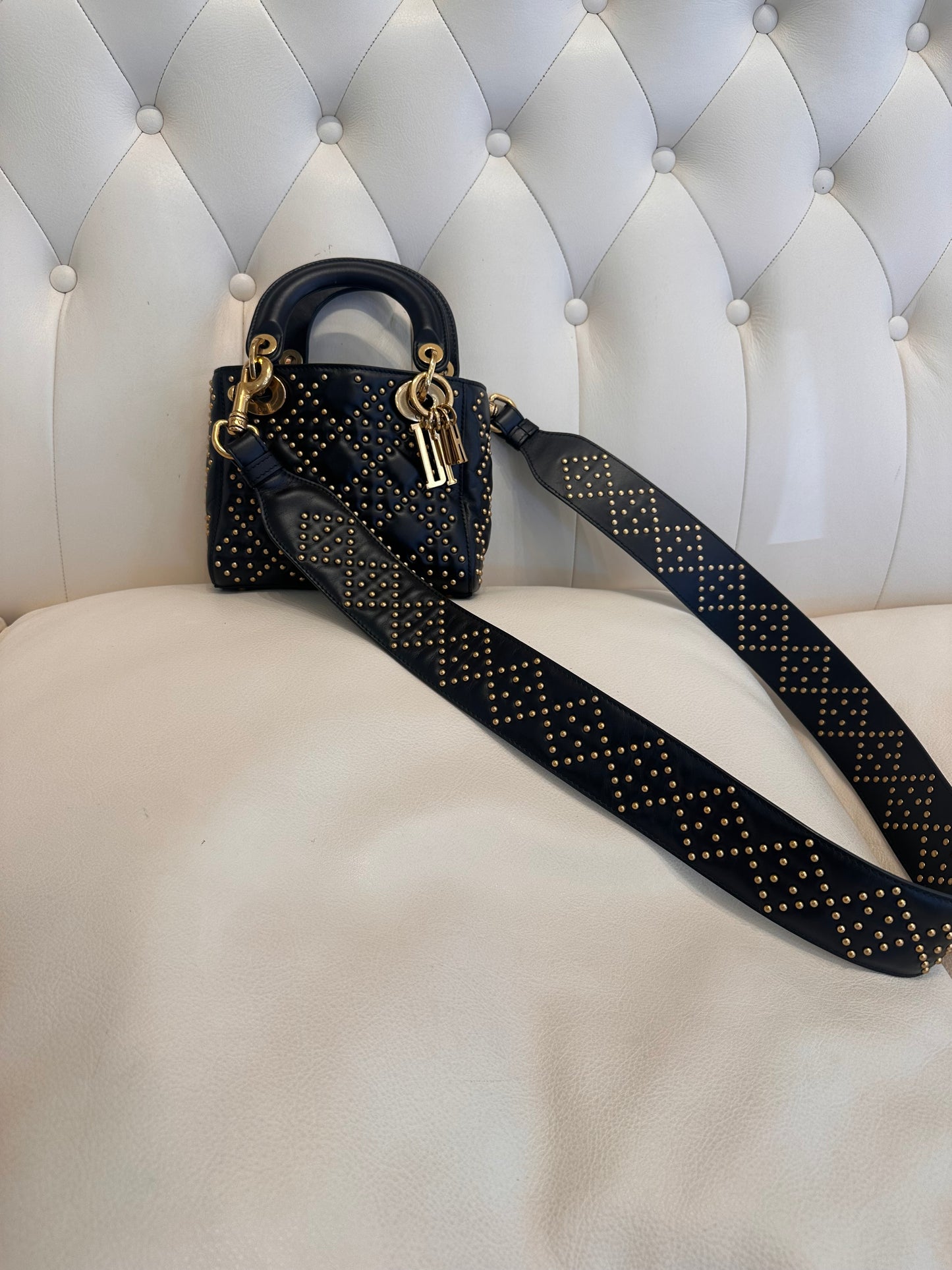 Lady Dior borsa mini agnello nero borchie oro