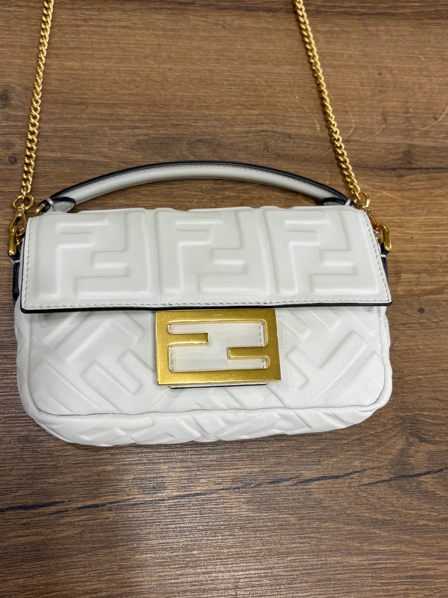Fendi mini baguette in pelle
