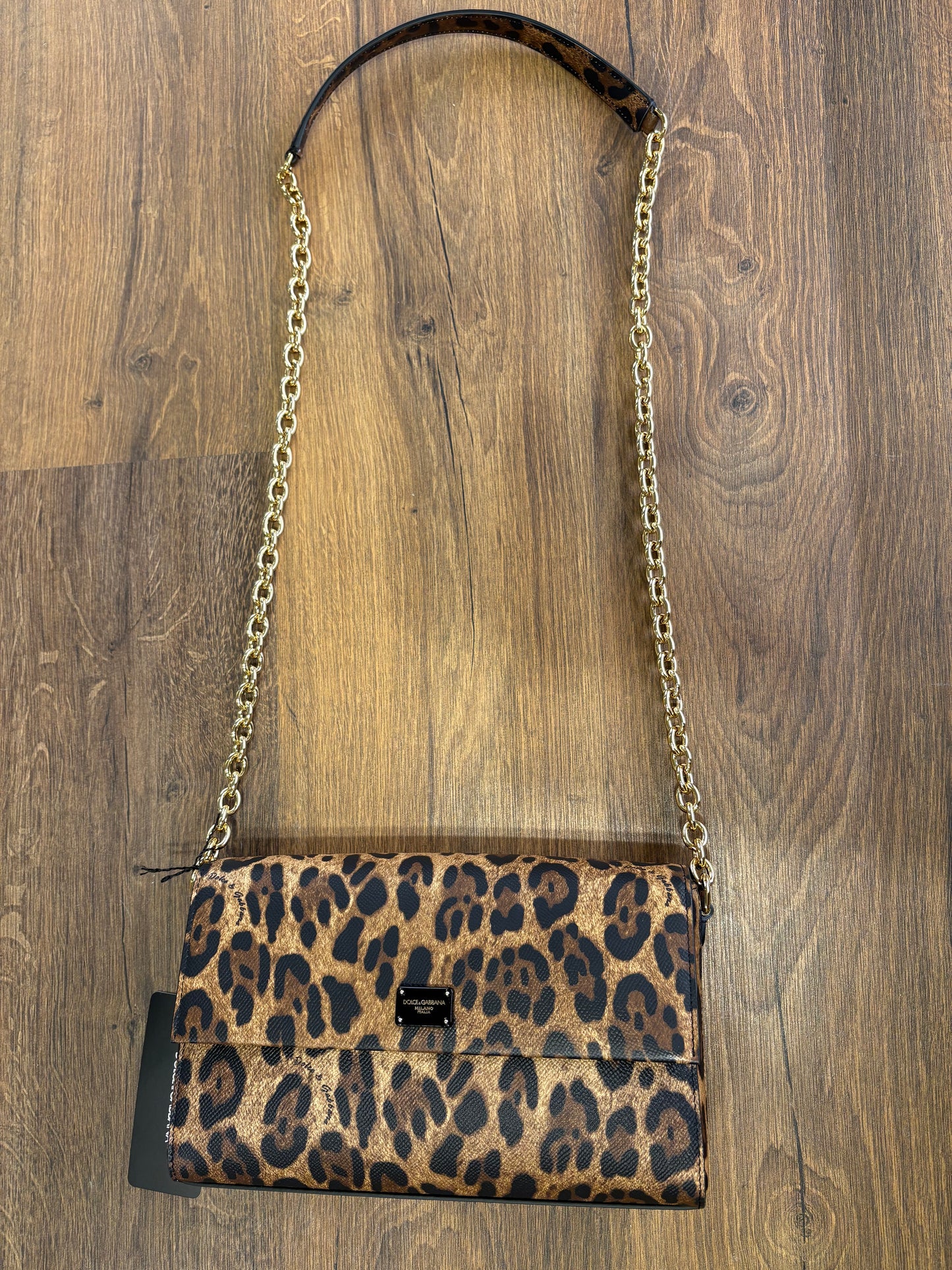 Dolce Gabbana borsa leo con catena dorata. Nuova