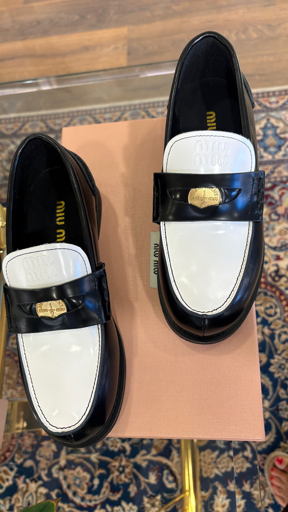 Miu Miu Mocassini Penny  in Pelle Spazzolata Bicolore Bianco e Nero N.37 (Nuovi con Box)