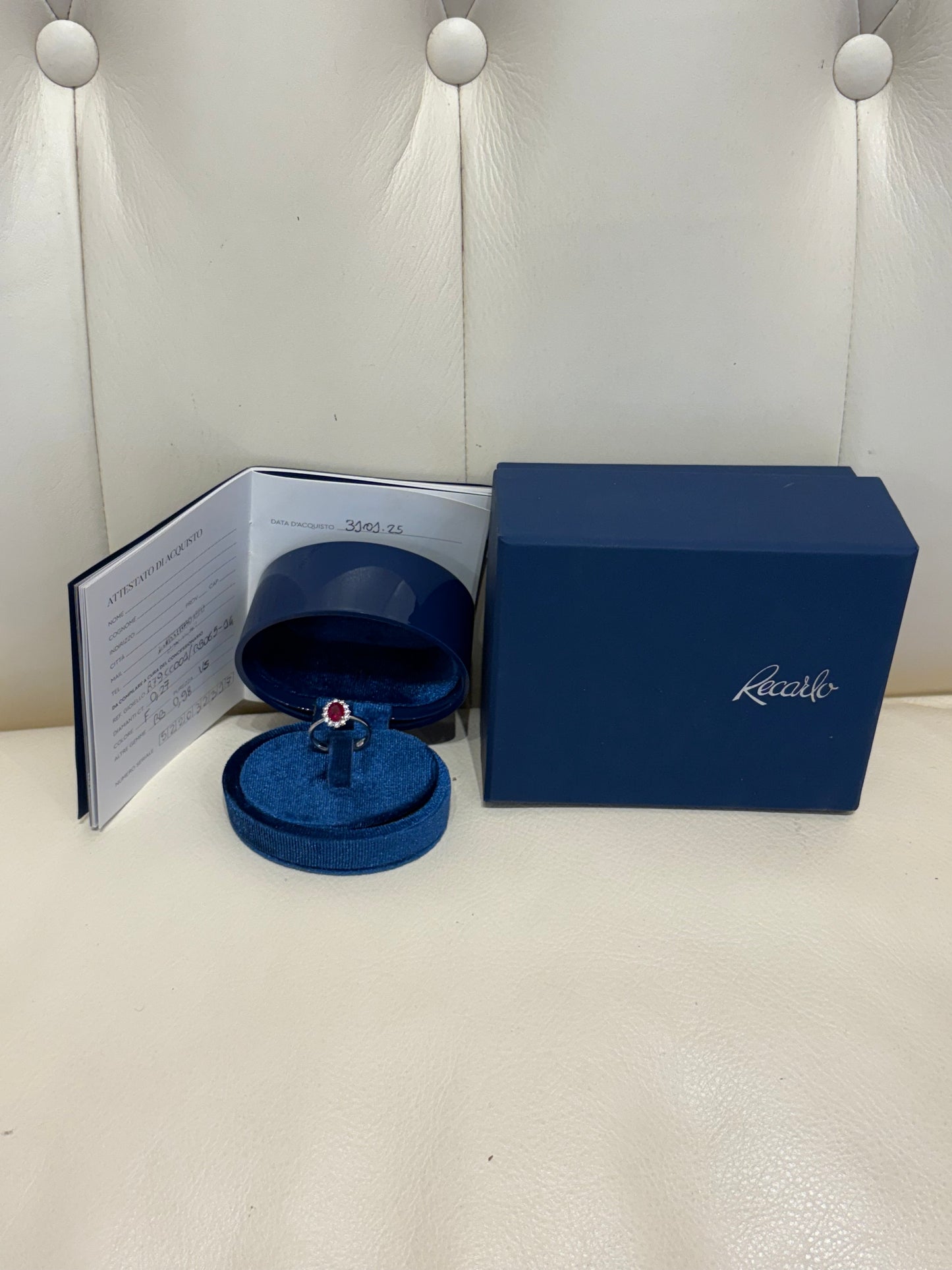 Recarlo anello in oro bianchi diamanti e rubino mis13