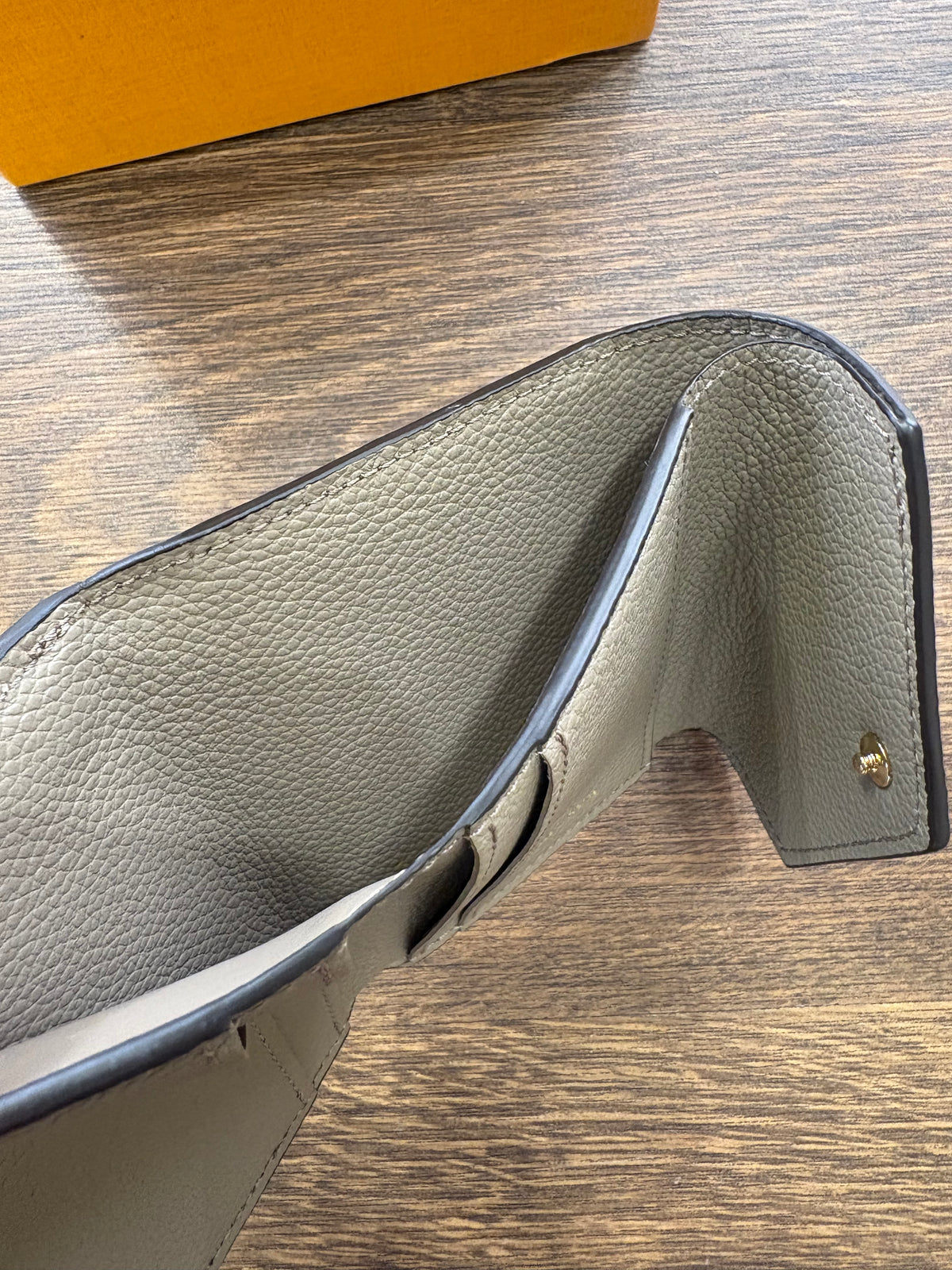 Louis Vuitton portafoglio Zoe in pelle