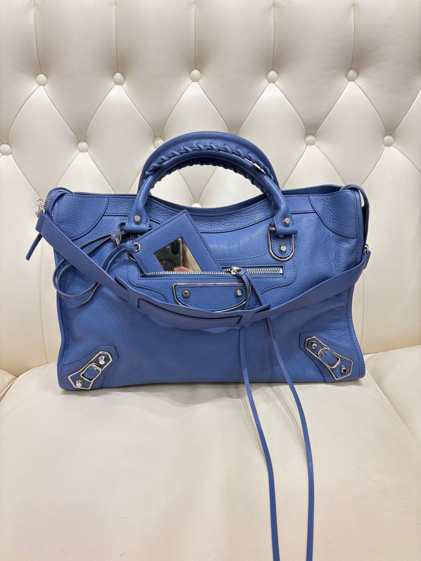 Balenciaga City in pelle azzurra