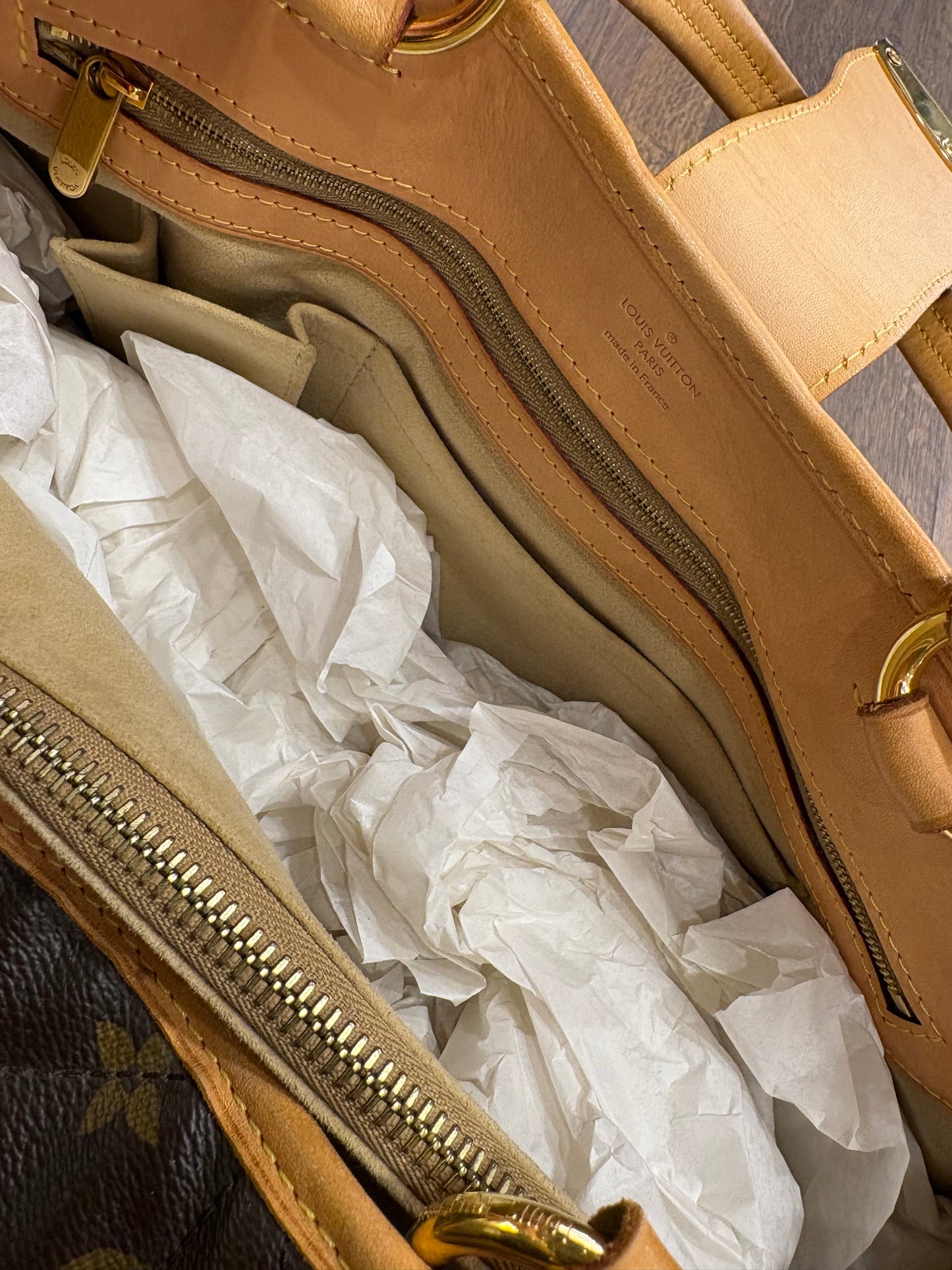 Louis Vuitton Etoile Shopper in tel Monogram trapuntata con finiture in pelle