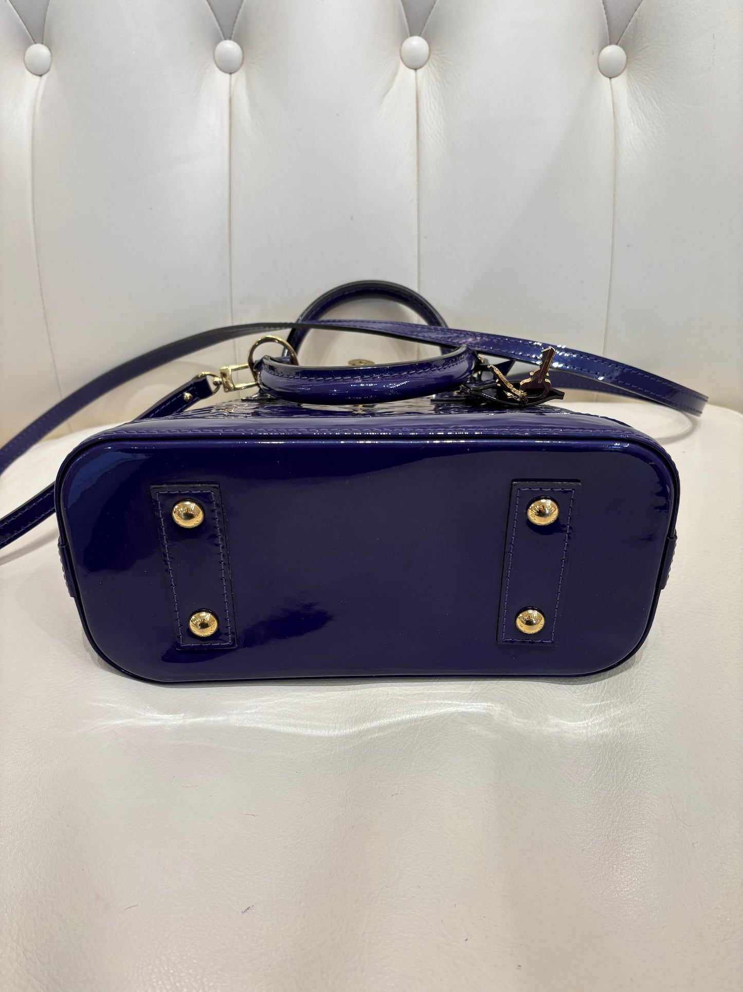 Louis Vuitton Alma BB vernis viola