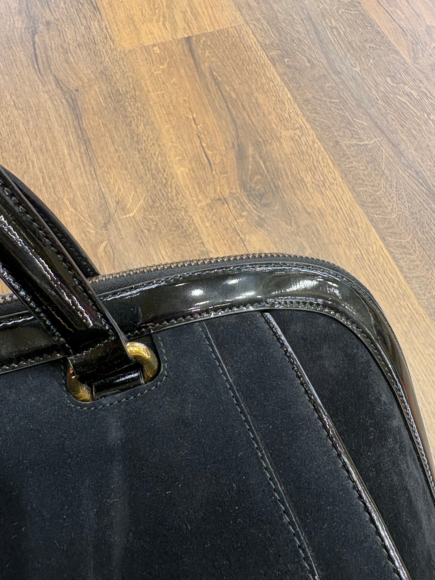 Gucci borsa a mano in suede nero metallo dorato