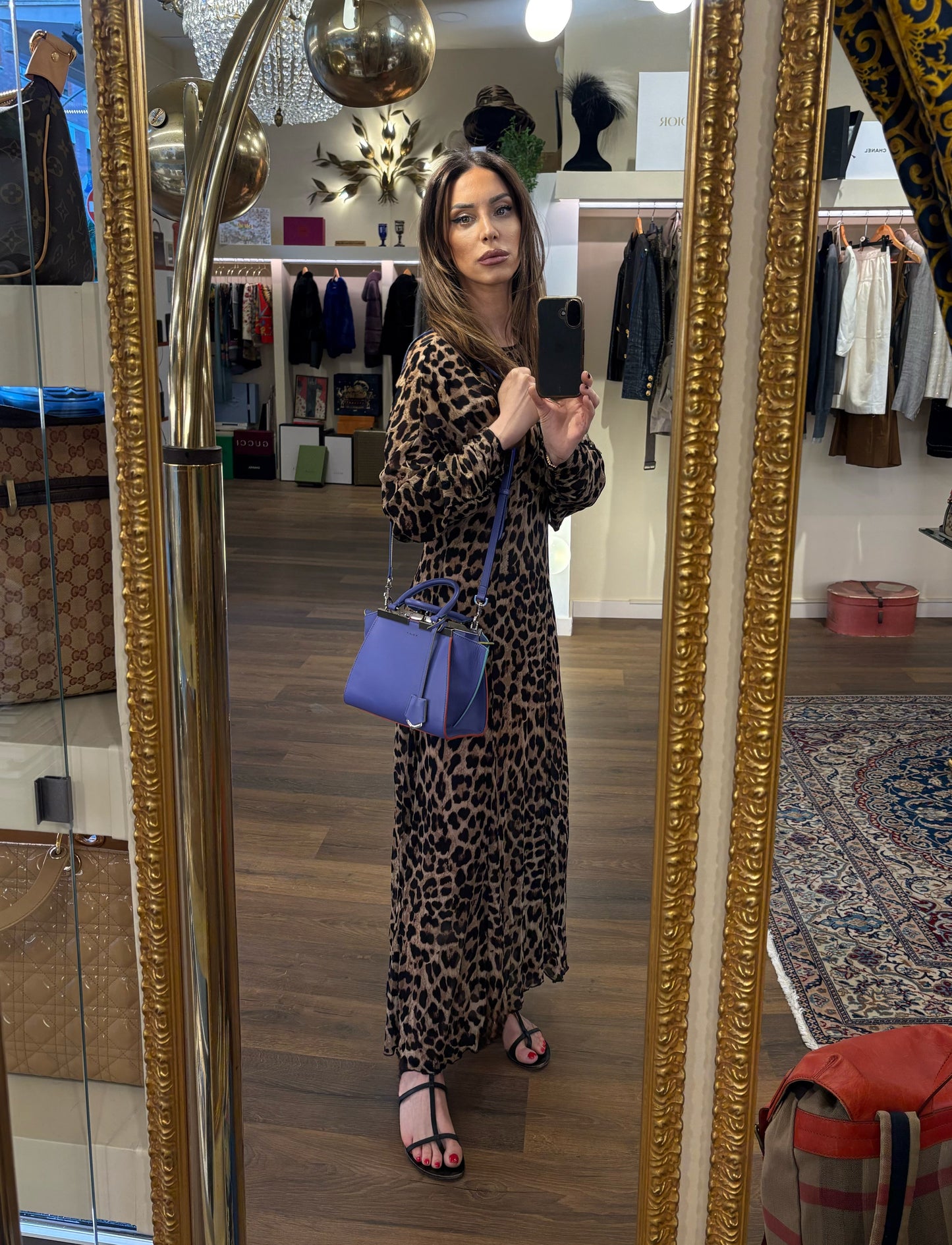 Borsa a Mano Fendi 3Jours Mini in Pelle di Vitello Viola Iris. Nuovo