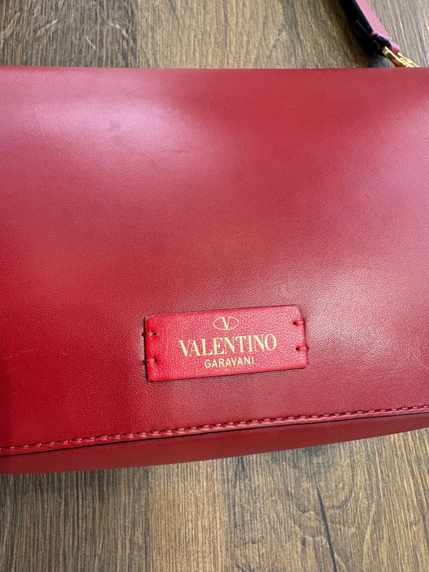 Valentino VLogo Walk borsa a spalla in vitello rosso