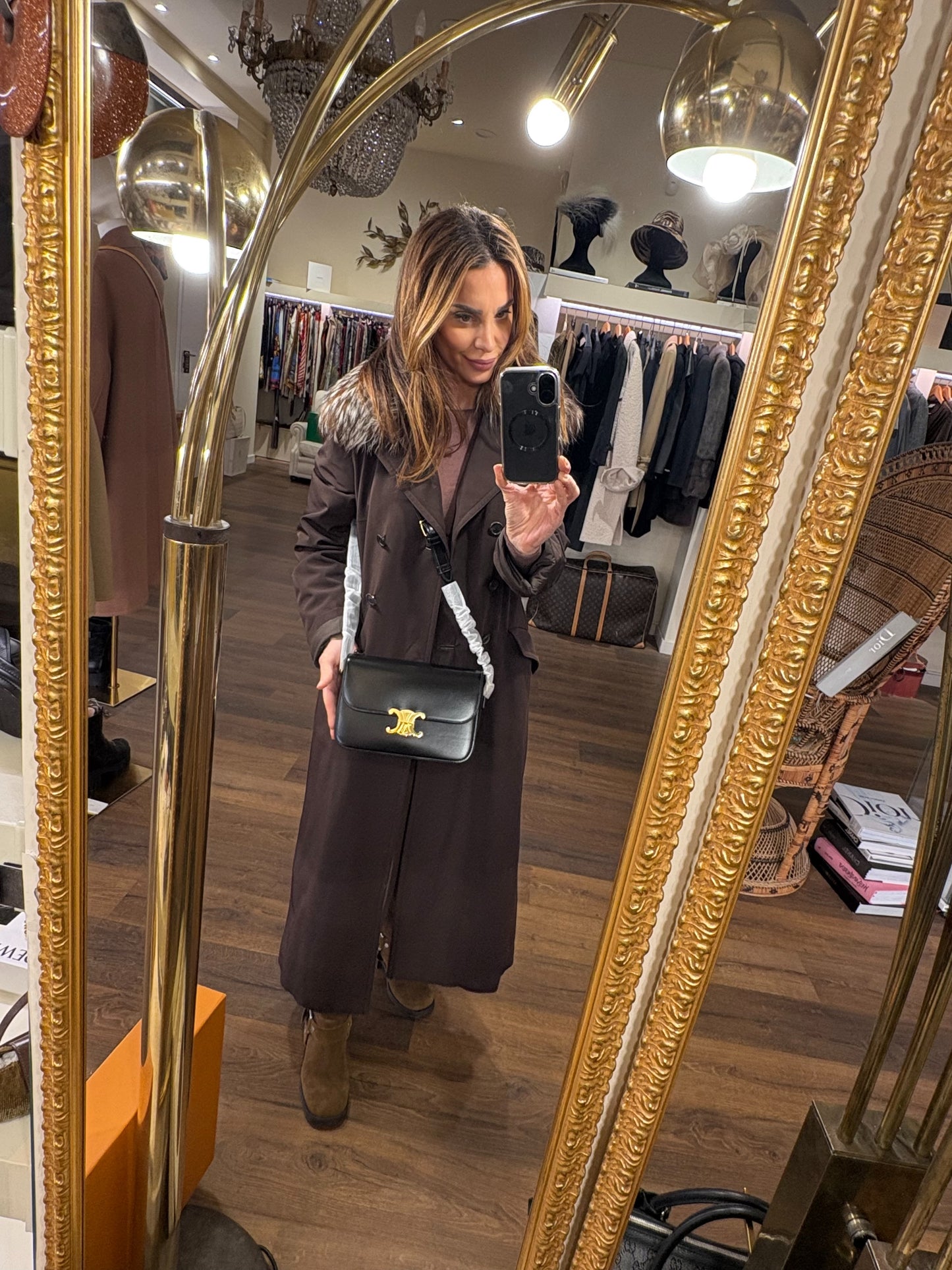 CELINE 
BORSA TRIOMPHE CLASSIQUE IN PELLE DI VITELLO LUCIDA