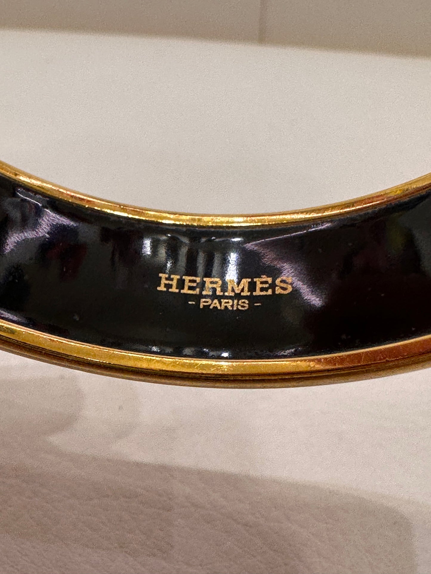 Hermès Paris bracciale placcato in oro e smalto arancione