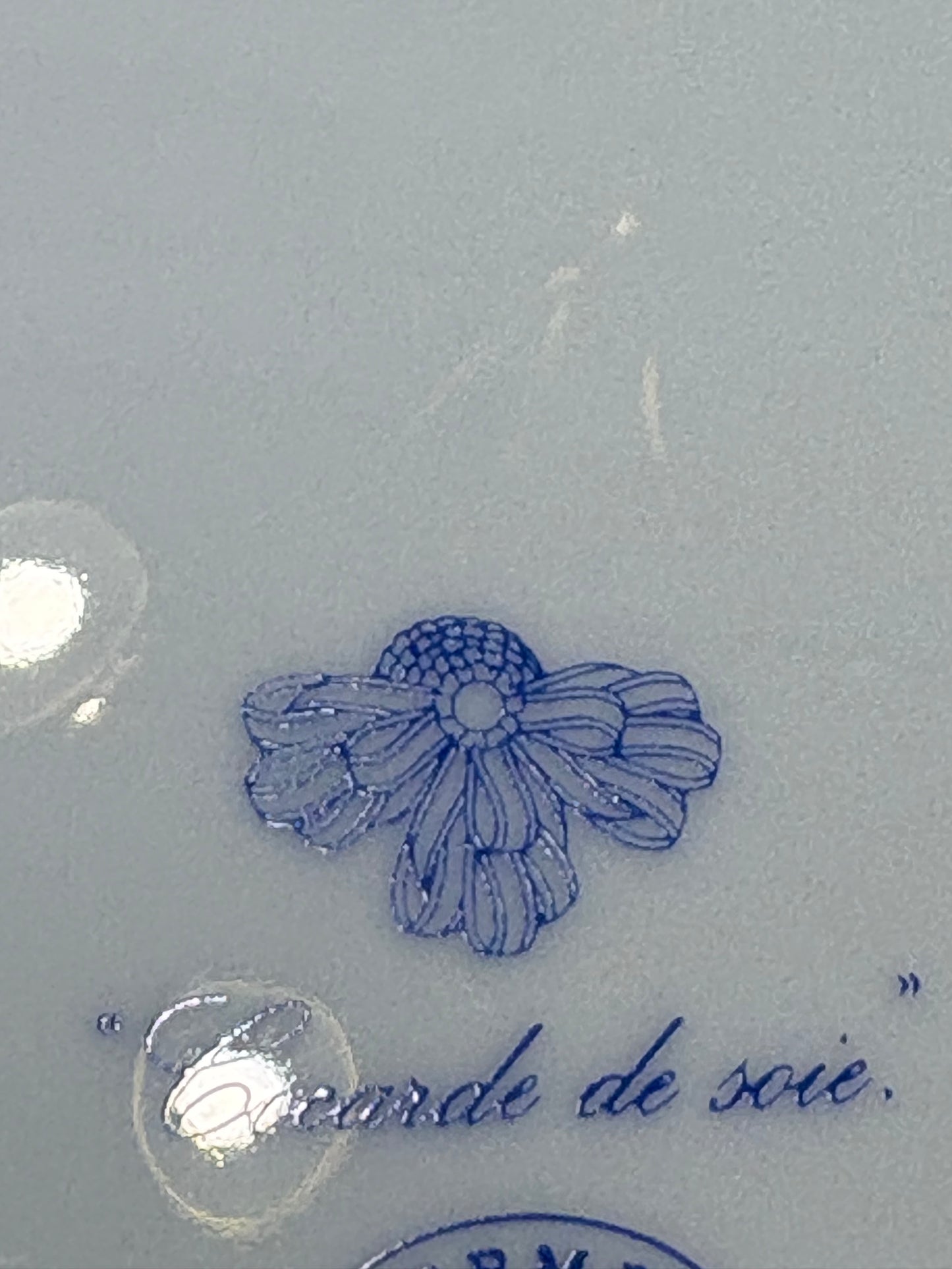 Piatto Piano Hermès "Cocarde de Soie" in Porcellana di Limoges 27 cm. Nuovo