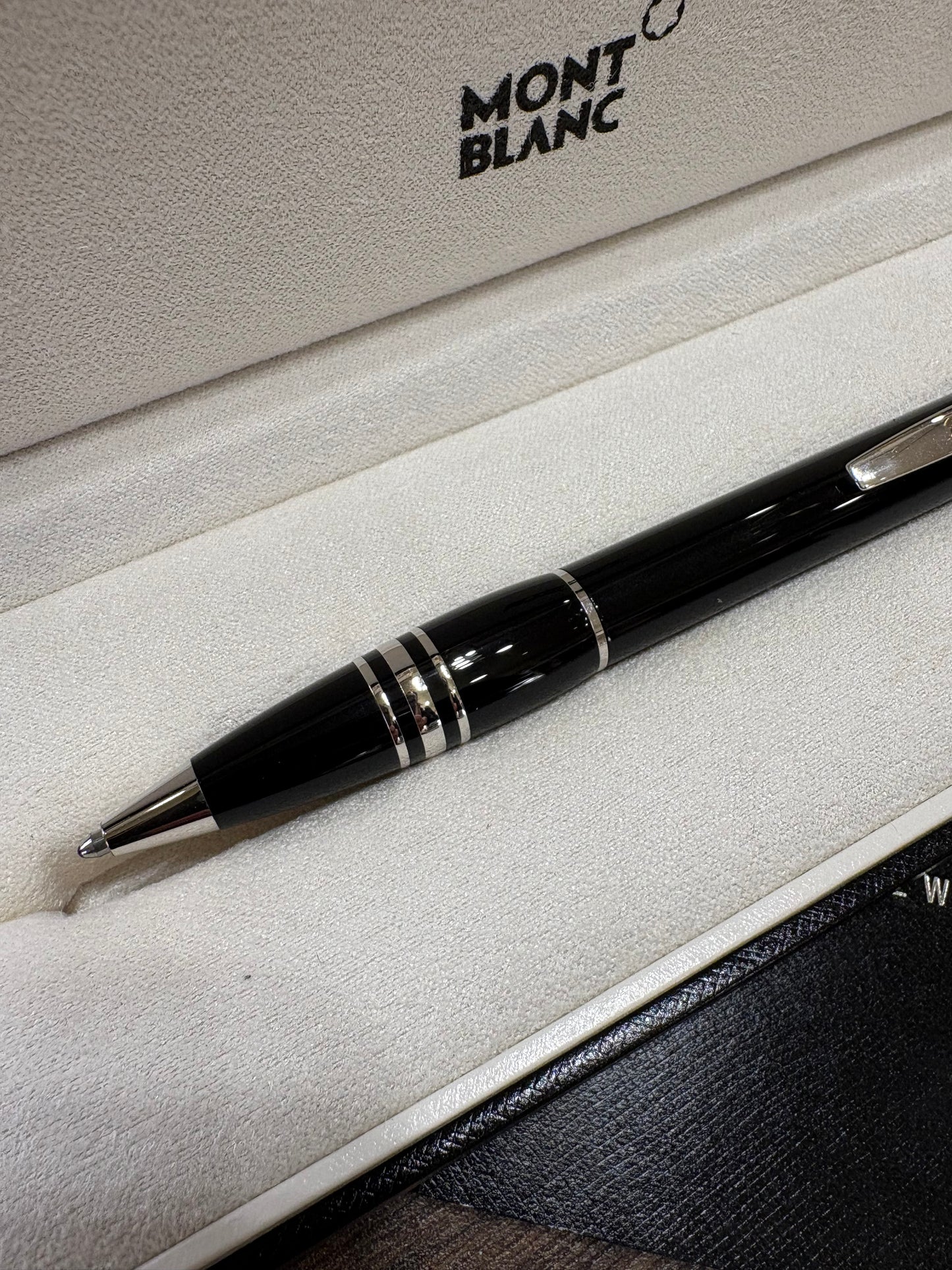 Montblanc penna sfera Starwalker Precious Resin