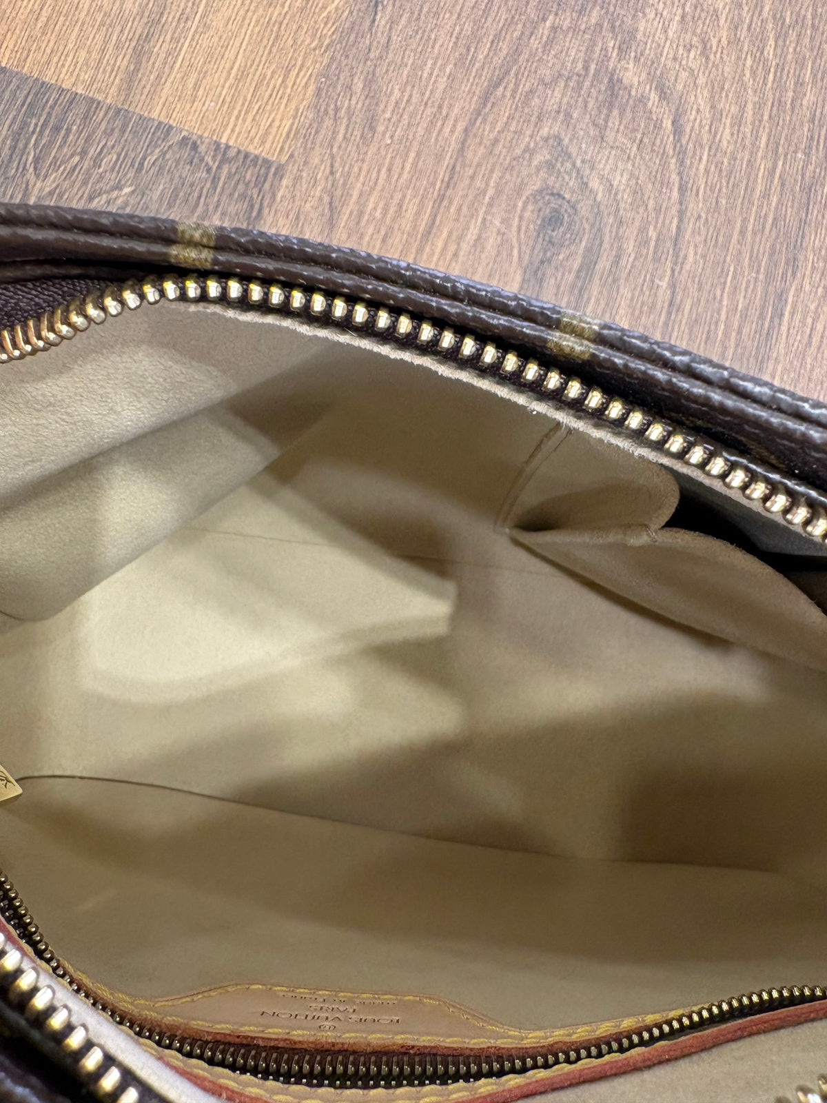 Louis Vuitton Looping MM in Tela Monogram Vintage